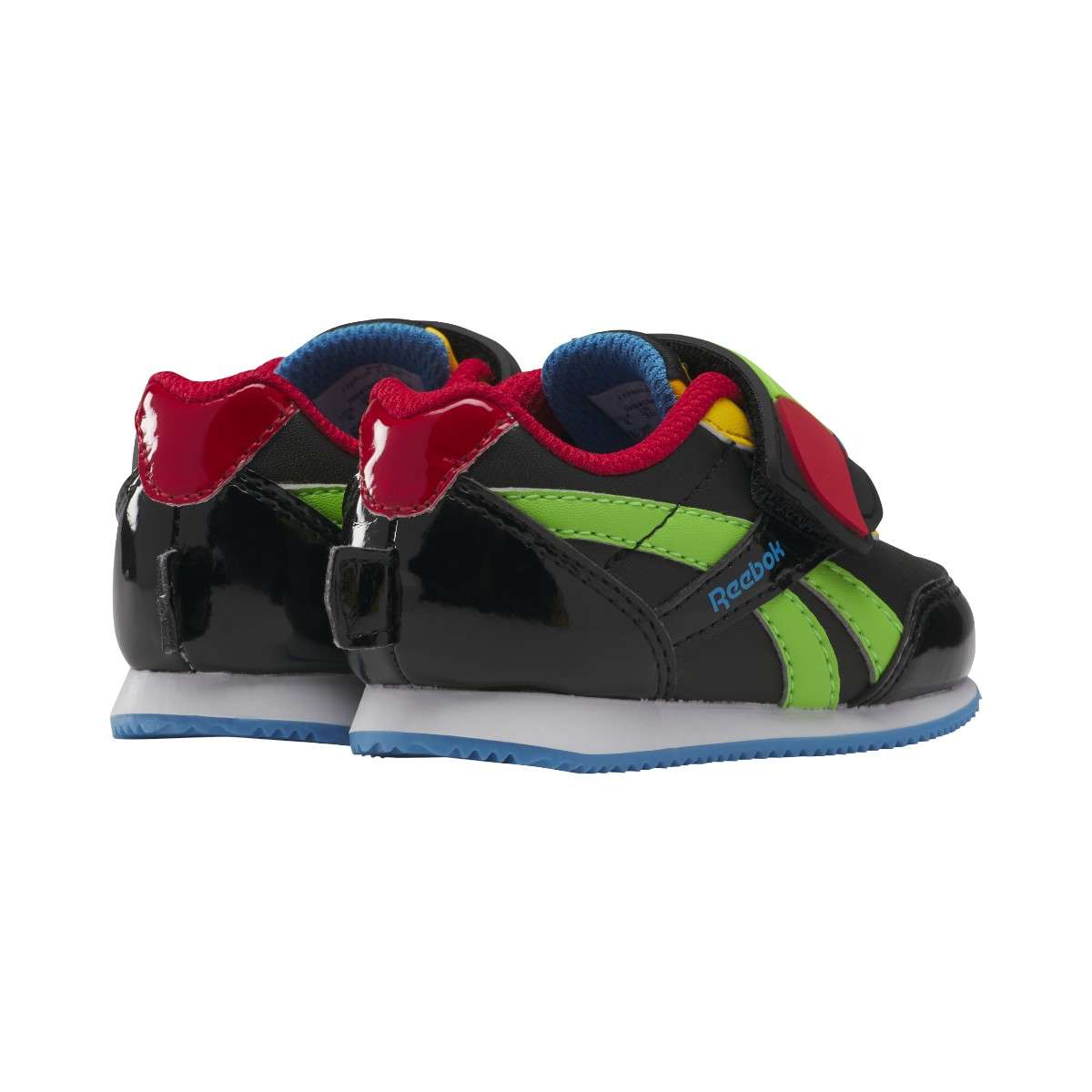 Con un diseño clásico y elegante, inspirado en modelos tradicionales de running. Están fabricados con malla y cuero suave.