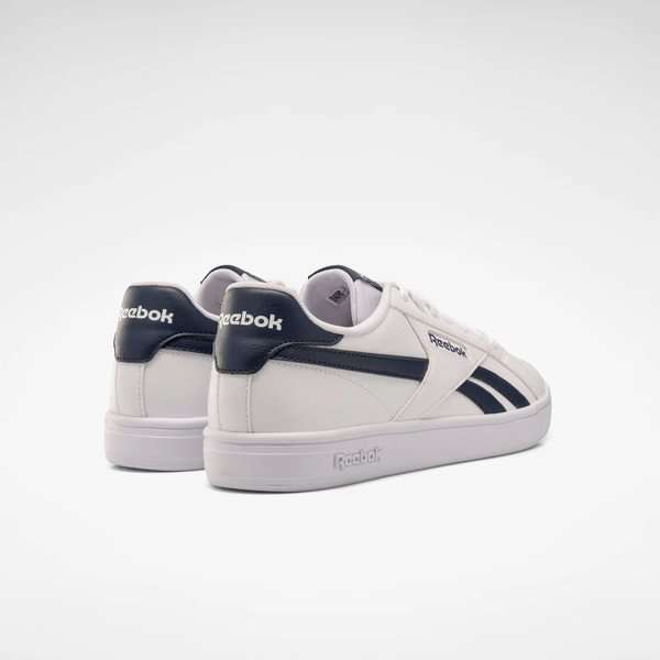 Impregnados del espíritu de tenis retro de Reebok. Una silueta minimalista con detalles que rinden homenaje al modelo original. image number 1