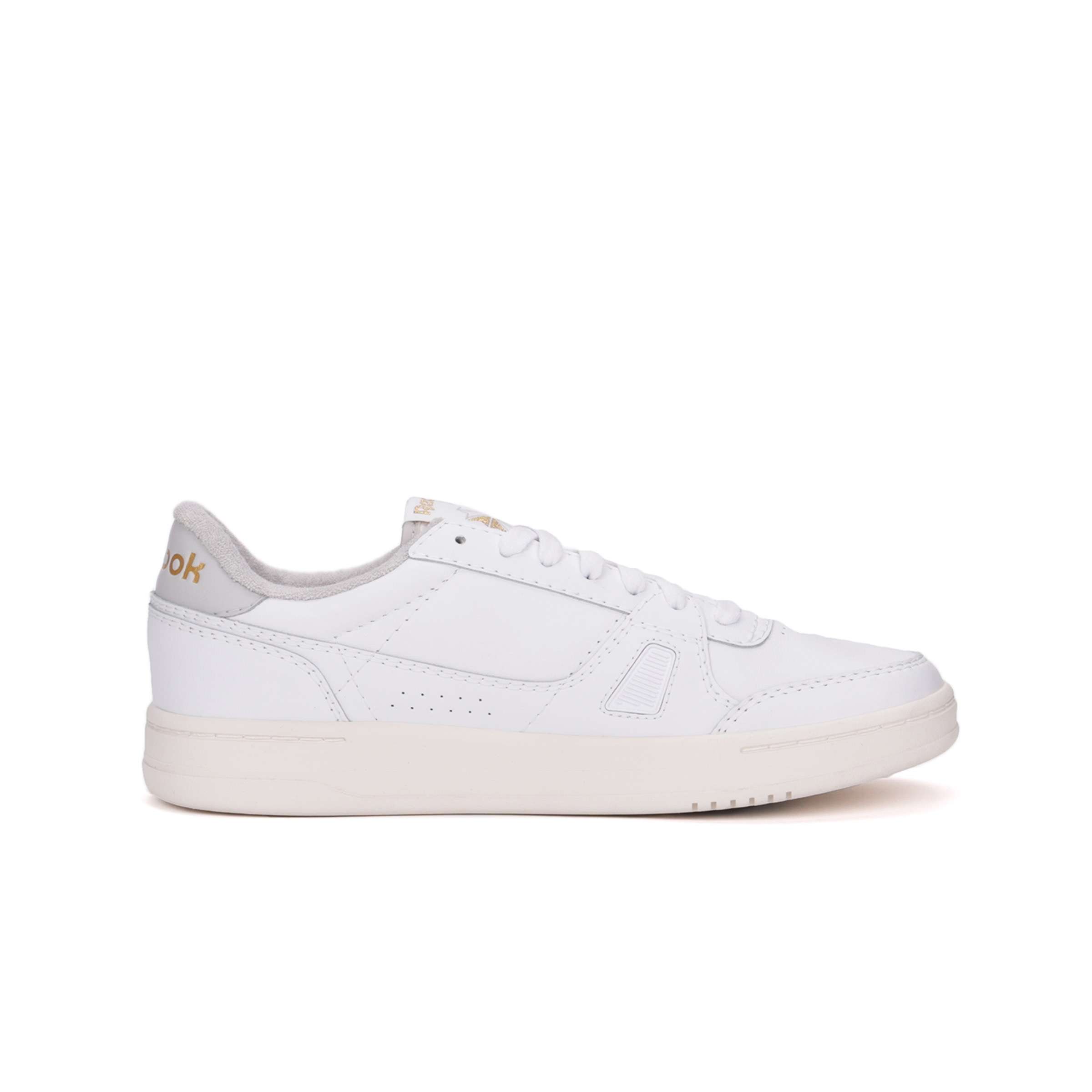Los tenis LT Court reflejan el legado deportivo de Reebok sacada de los archivos de los años 90 y el Y2K, inspirado en las camisetas de competencia. image number 1