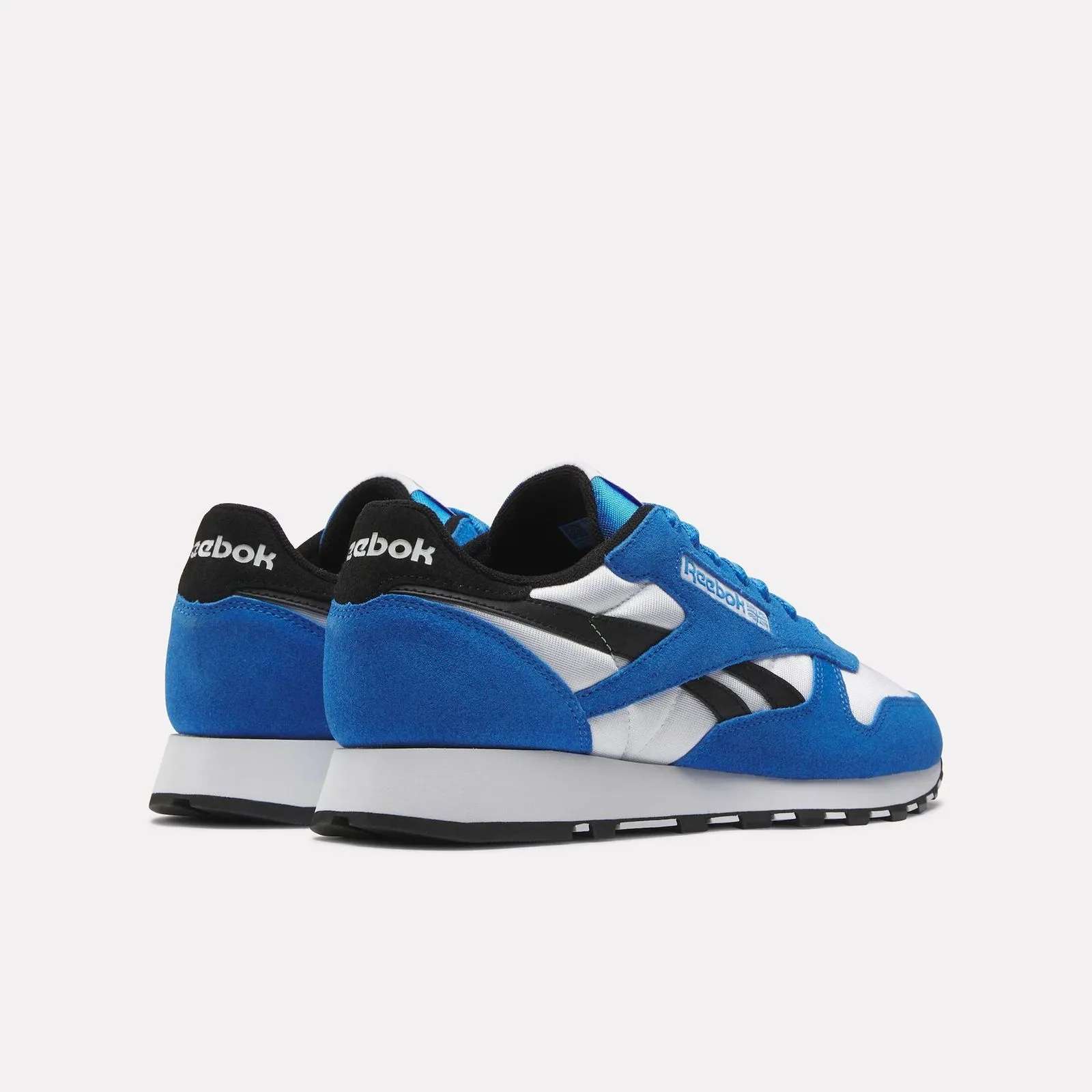Un homenaje al estilo Reebok de principios del siglo XX. Estos tenis tienen un aire retro que combina a la perfección con tu vida moderna. image number 1