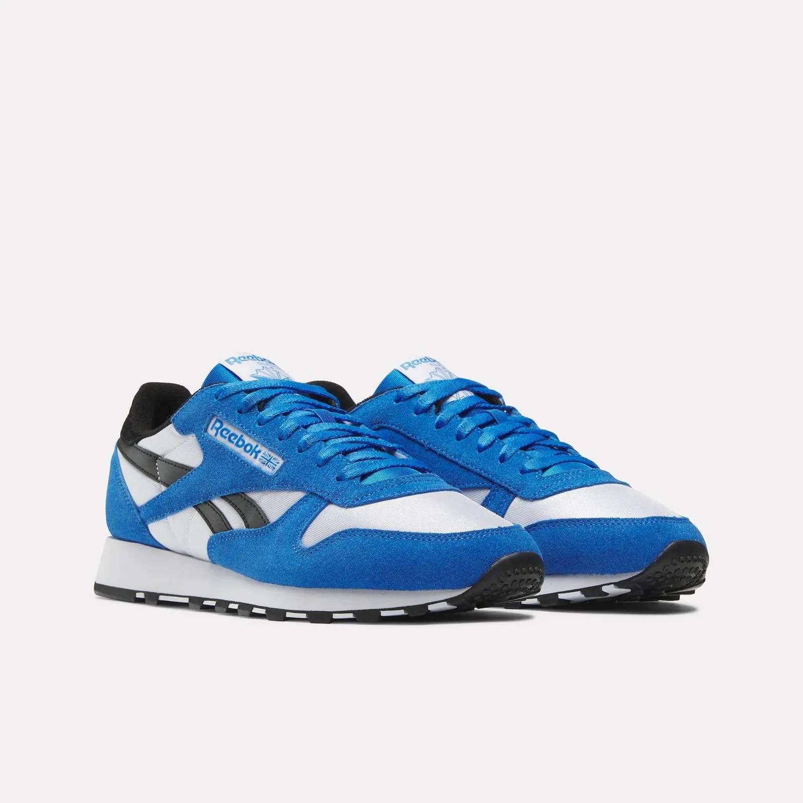 Un homenaje al estilo Reebok de principios del siglo XX. Estos tenis tienen un aire retro que combina a la perfección con tu vida moderna. image number 2