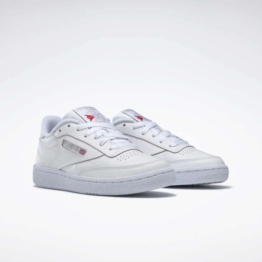Un estilo sencillo significa que estos tenis de cuero flexible combinan con todo. Porque a veces no tienes que decir nada para hacer una declaración.