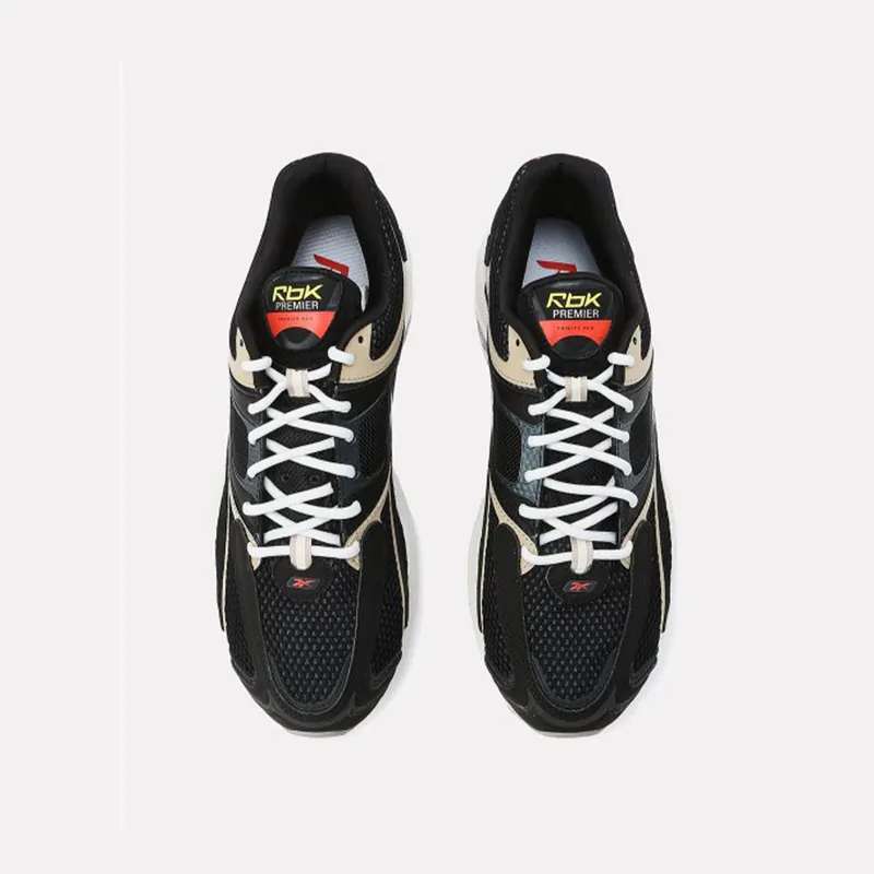 Los tenis Premier Trinity KFS incorporan un sistema de ajuste cinético que proporciona soporte y flexibilidad. image number 3
