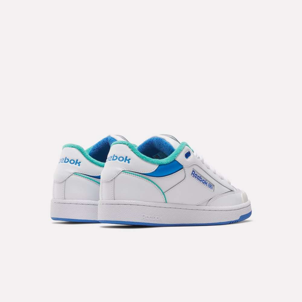 Comienza tu propio resurgimiento retro con estos tenis Reebok, lo chunky nunca tuvo tanta onda. Hazlos tuyos. image number 1