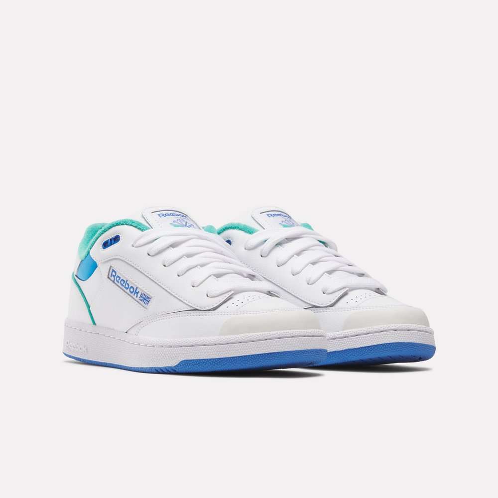 Comienza tu propio resurgimiento retro con estos tenis Reebok, lo chunky nunca tuvo tanta onda. Hazlos tuyos. image number 2