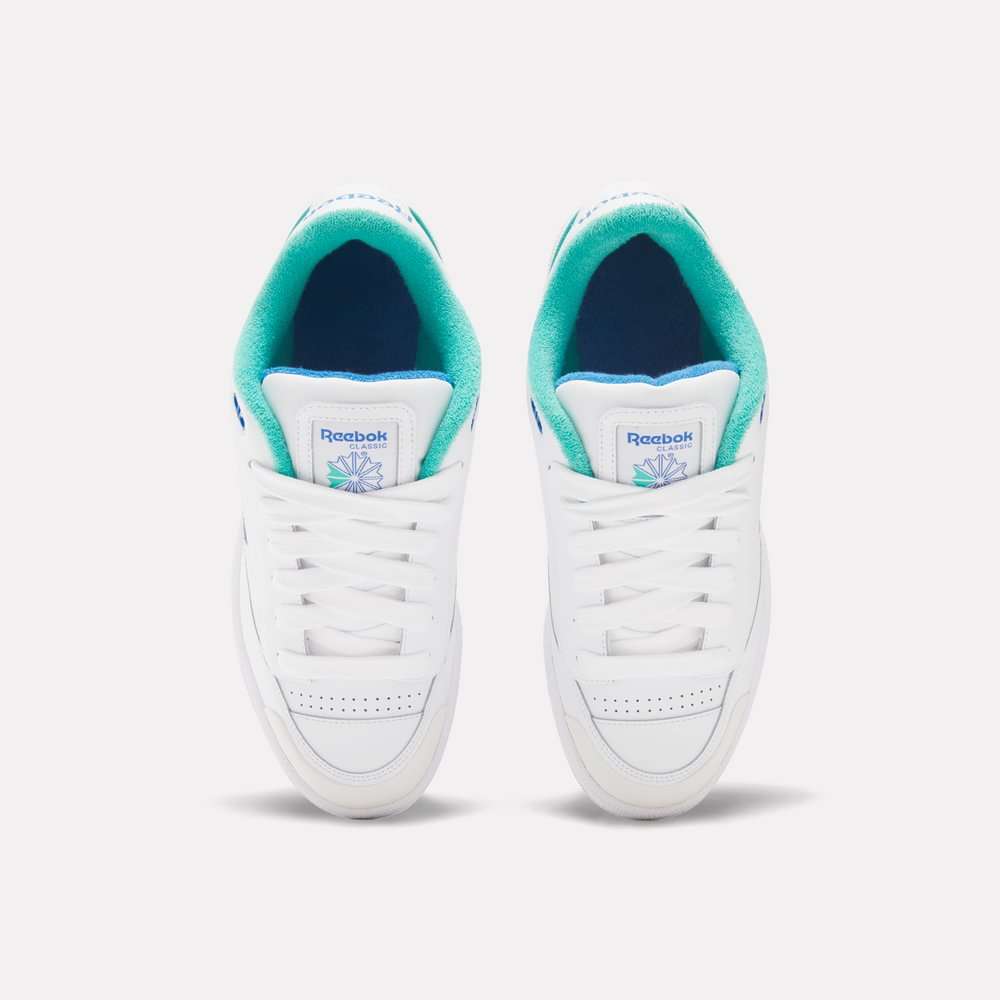 Comienza tu propio resurgimiento retro con estos tenis Reebok, lo chunky nunca tuvo tanta onda. Hazlos tuyos. image number 3