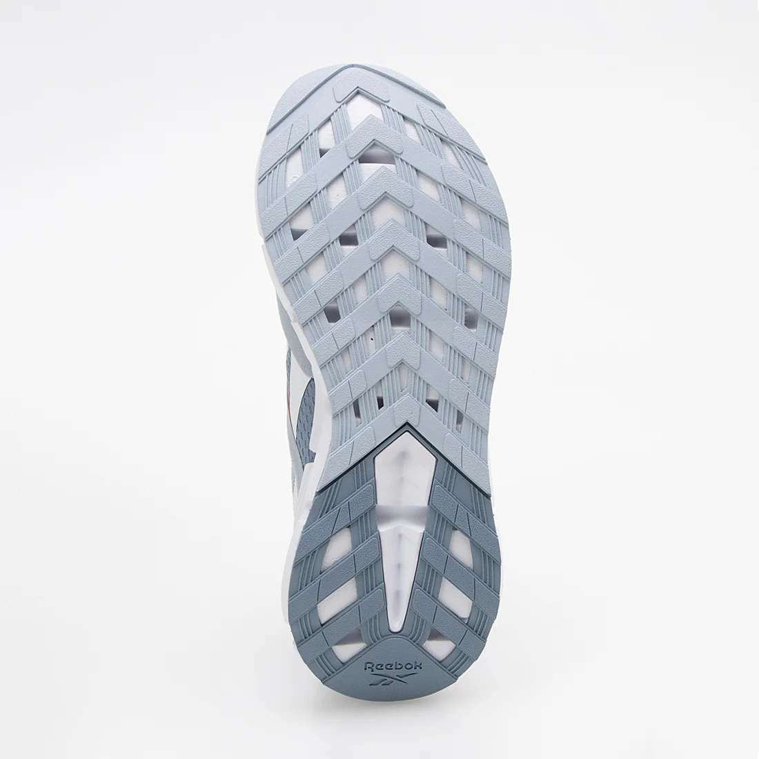 No te conformes con tenis aburridos; elige los tenis con la icónica entresuela Reebok Zig ofrecen un diseño robusto que realzará tu estilo. image number 3