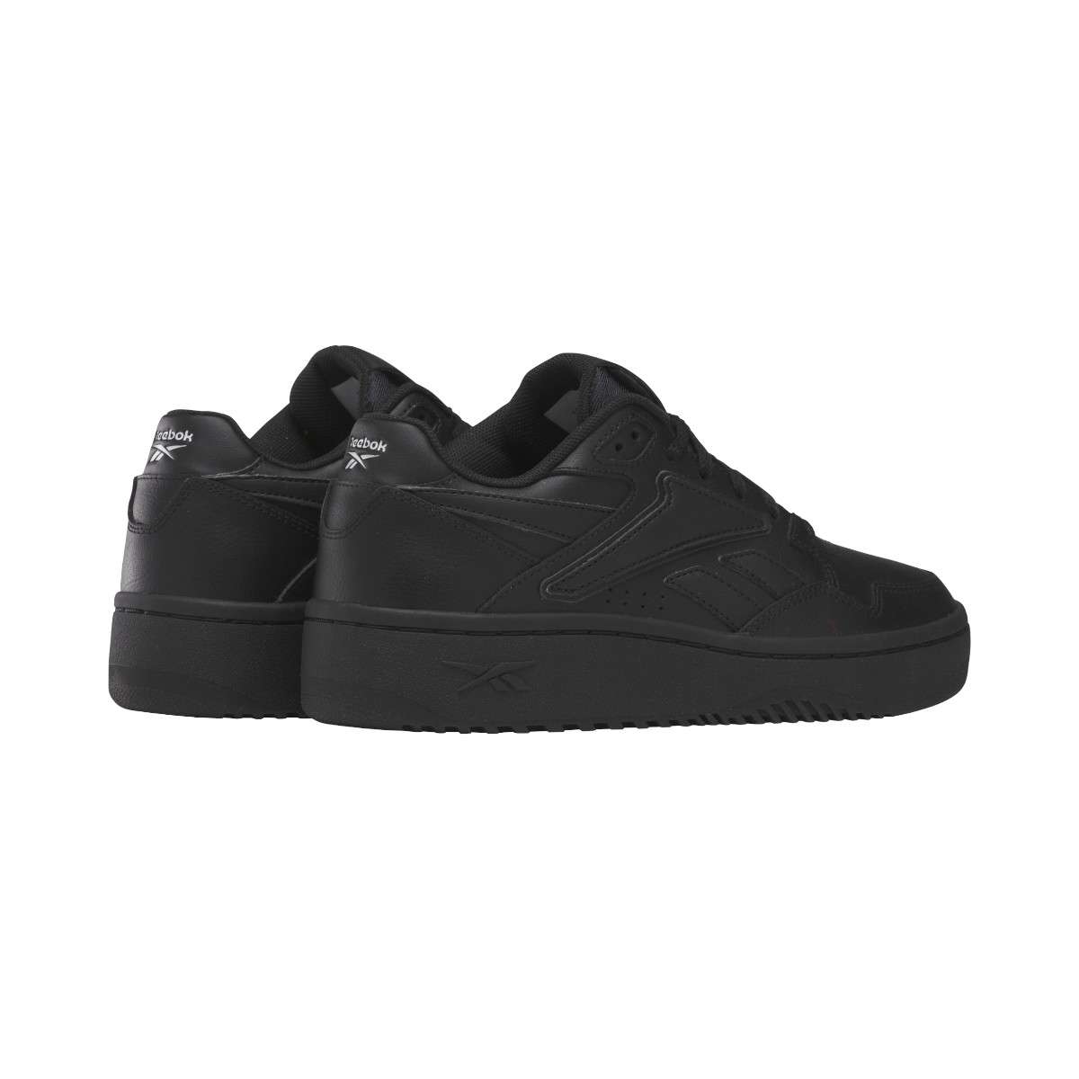 Inspirados en el legado de Reebok de los años 90, reinventan un estilo clásico de baloncesto con una parte superior de cuero suave.