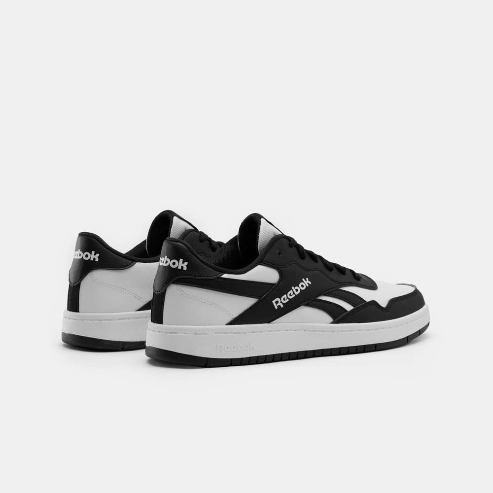 Los tenis Reebok BB1000 combinan un estilo clásico de baloncesto con un diseño funcional para el día a día.