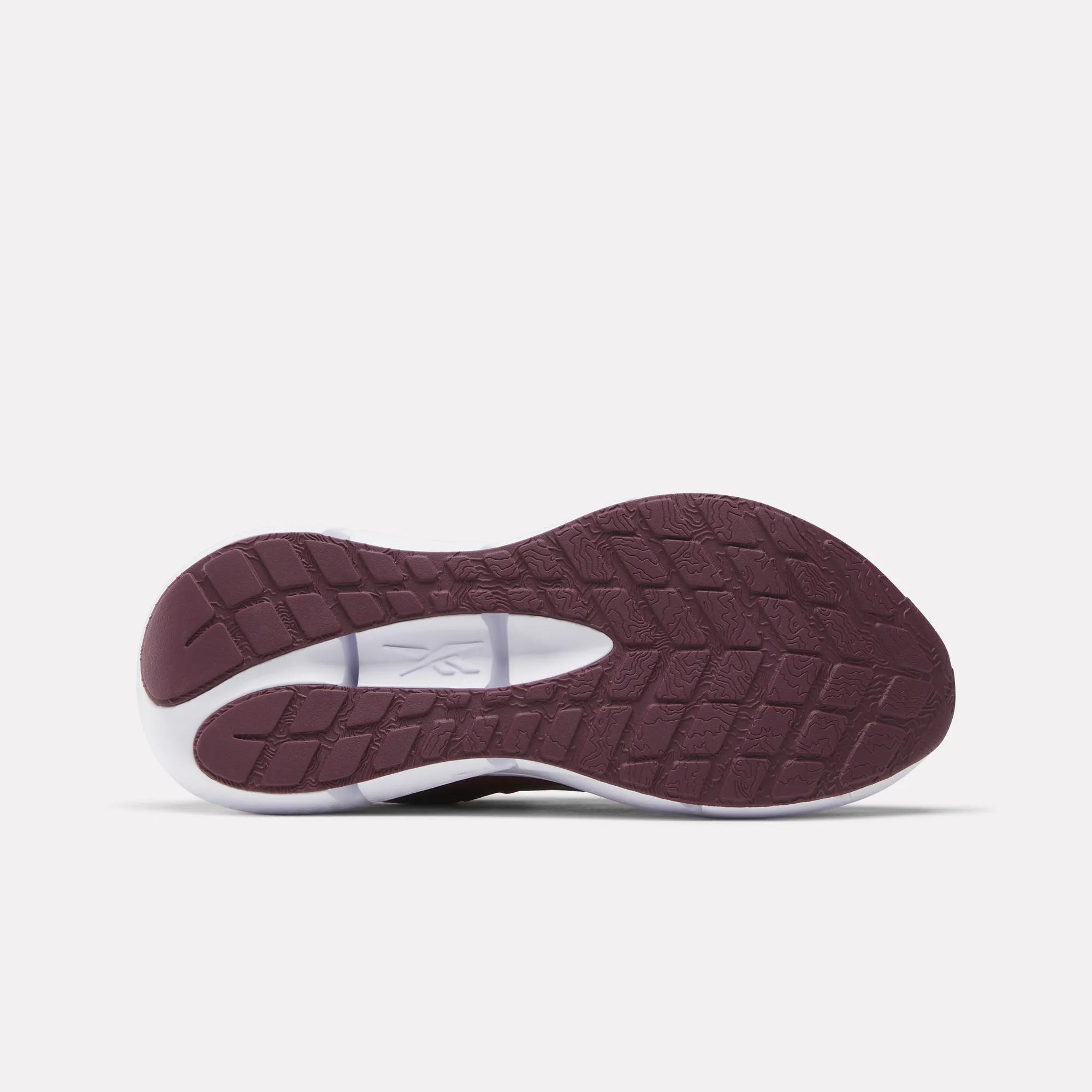 как выглядит Reebok Women