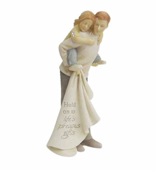Dad and Daughter Statue