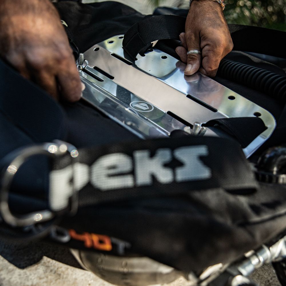 PRODUCT DETAILS - WTX TRAVEL BACKPLATE - Dive BCD Accessory