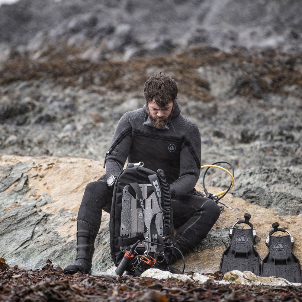 PRODUCT DETAILS - WTX-D40 COMPLETE KIT - Dive BCD with aluminium plate