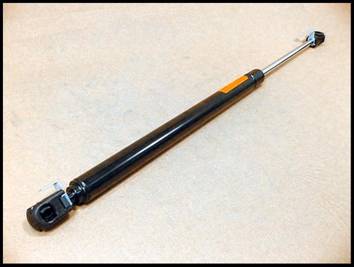 RaceDriven Hydraulic Strut