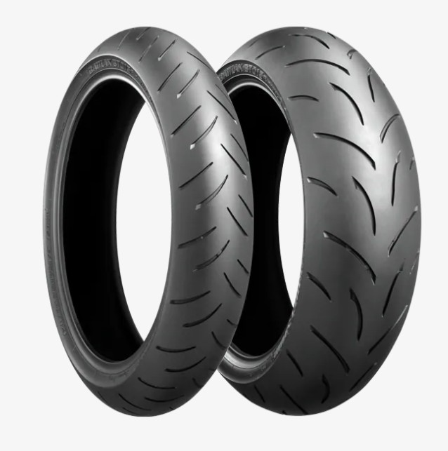 Bridgestone Battlax BT-015 Rear Tire