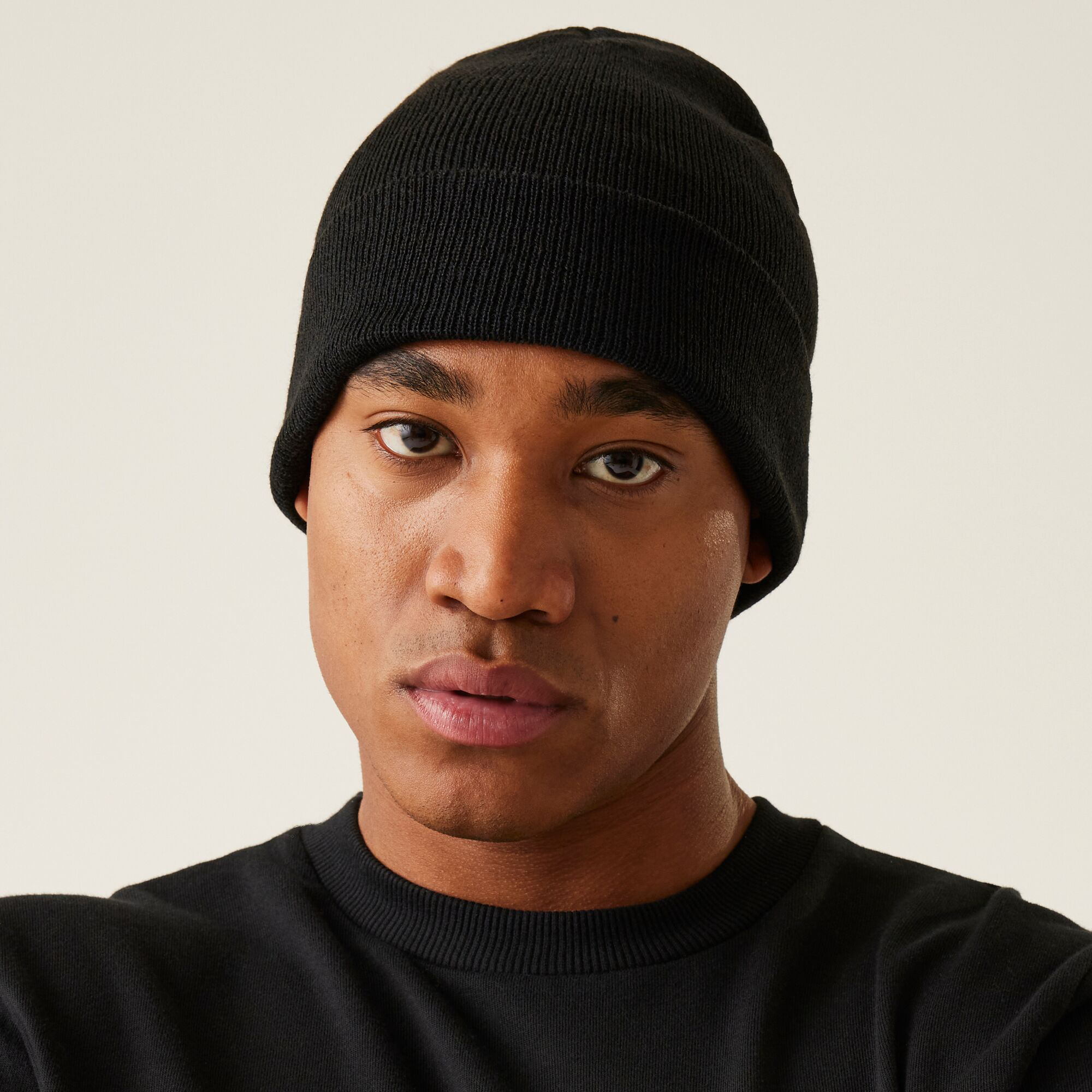 AXTON CUFFED BEANIE - Regatta Professional