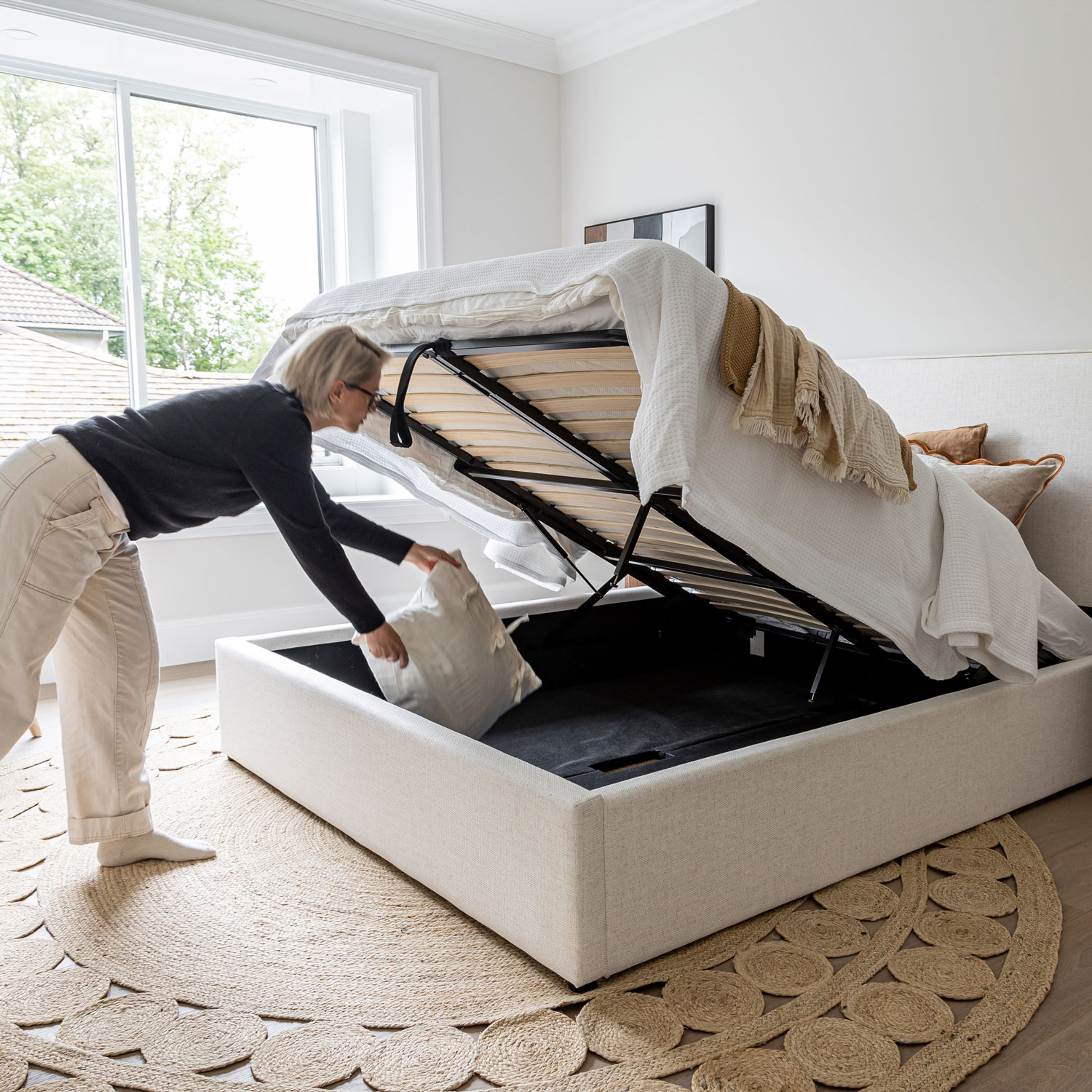 【期間限定送料無料】 Julia Queen Storage Bed - Cream テープ・マスキングテープ