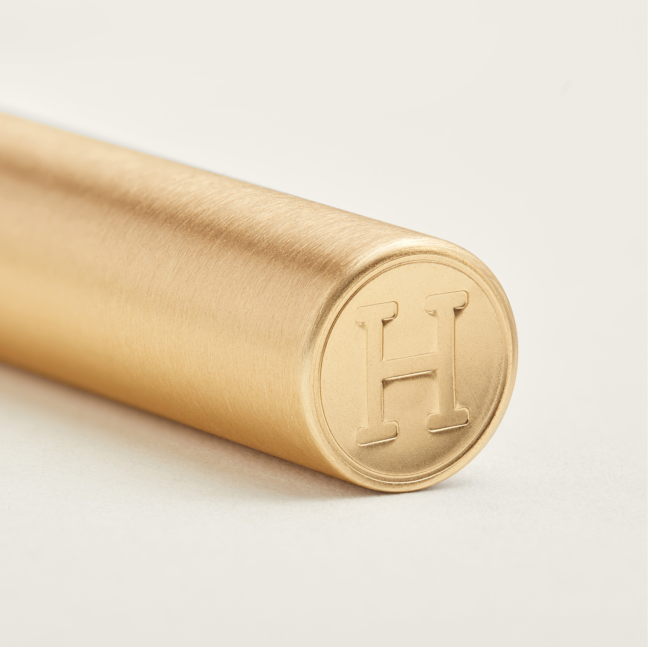 Trait d'Hermès, crayon de couleurs pour les yeux , Brun Bistre