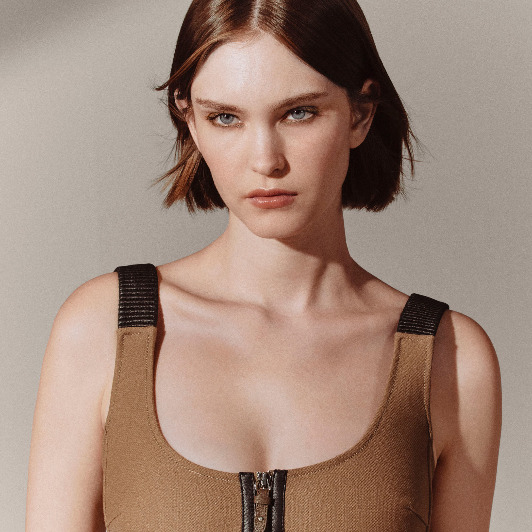 Trait d'Hermès, crayon de couleurs pour les yeux , Brun Bistre