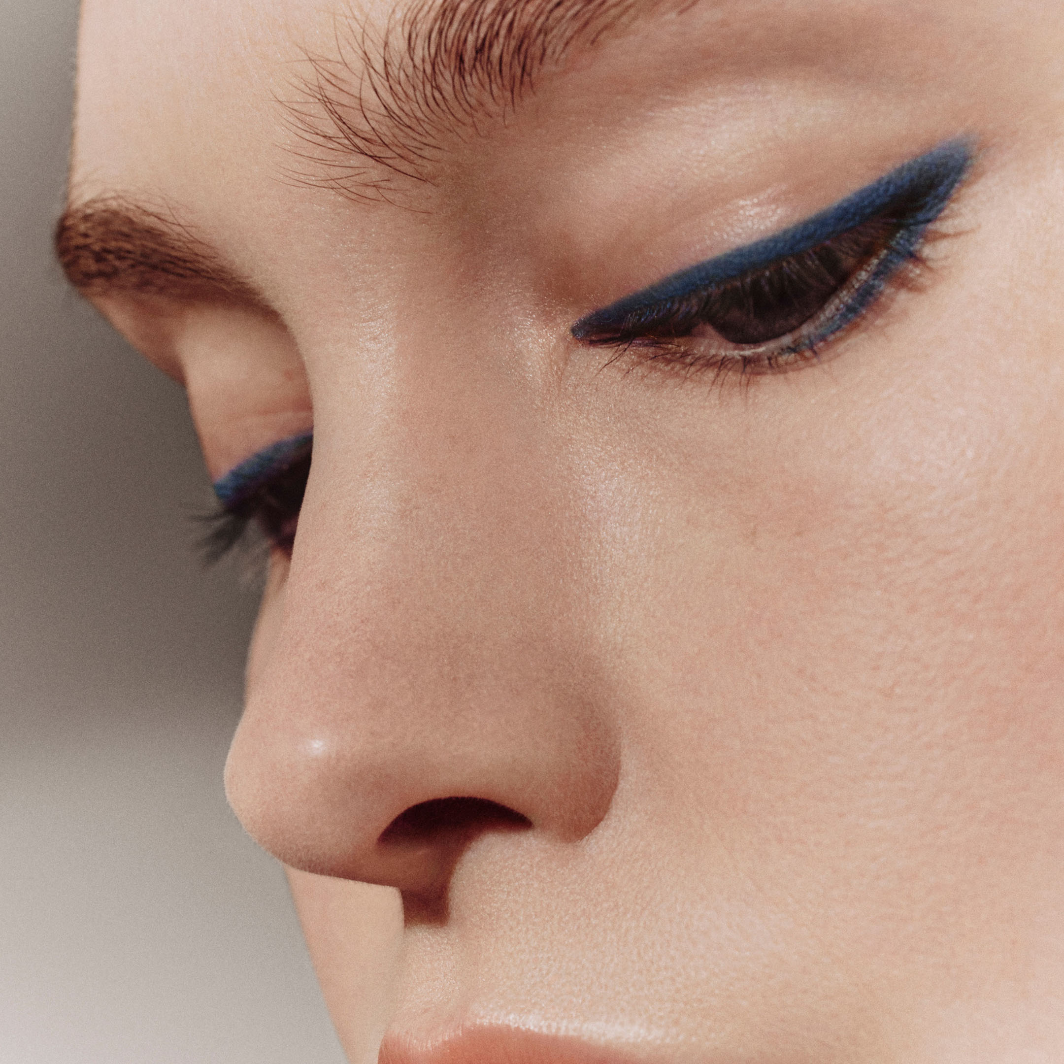 Trait d'Hermès, crayon de couleurs pour les yeux , Brun Bistre