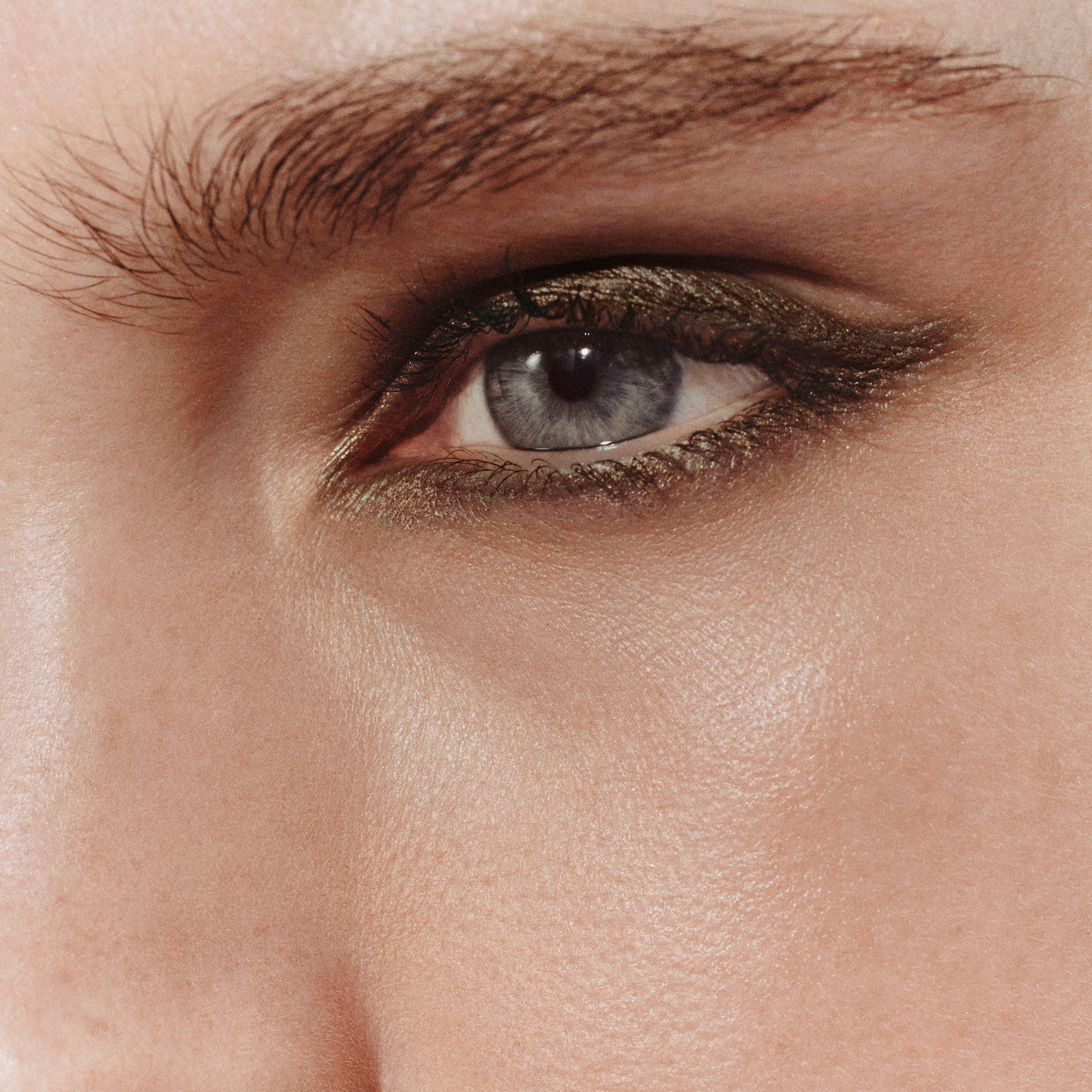 Trait d'Hermès, crayon de couleurs pour les yeux , Brun Bistre