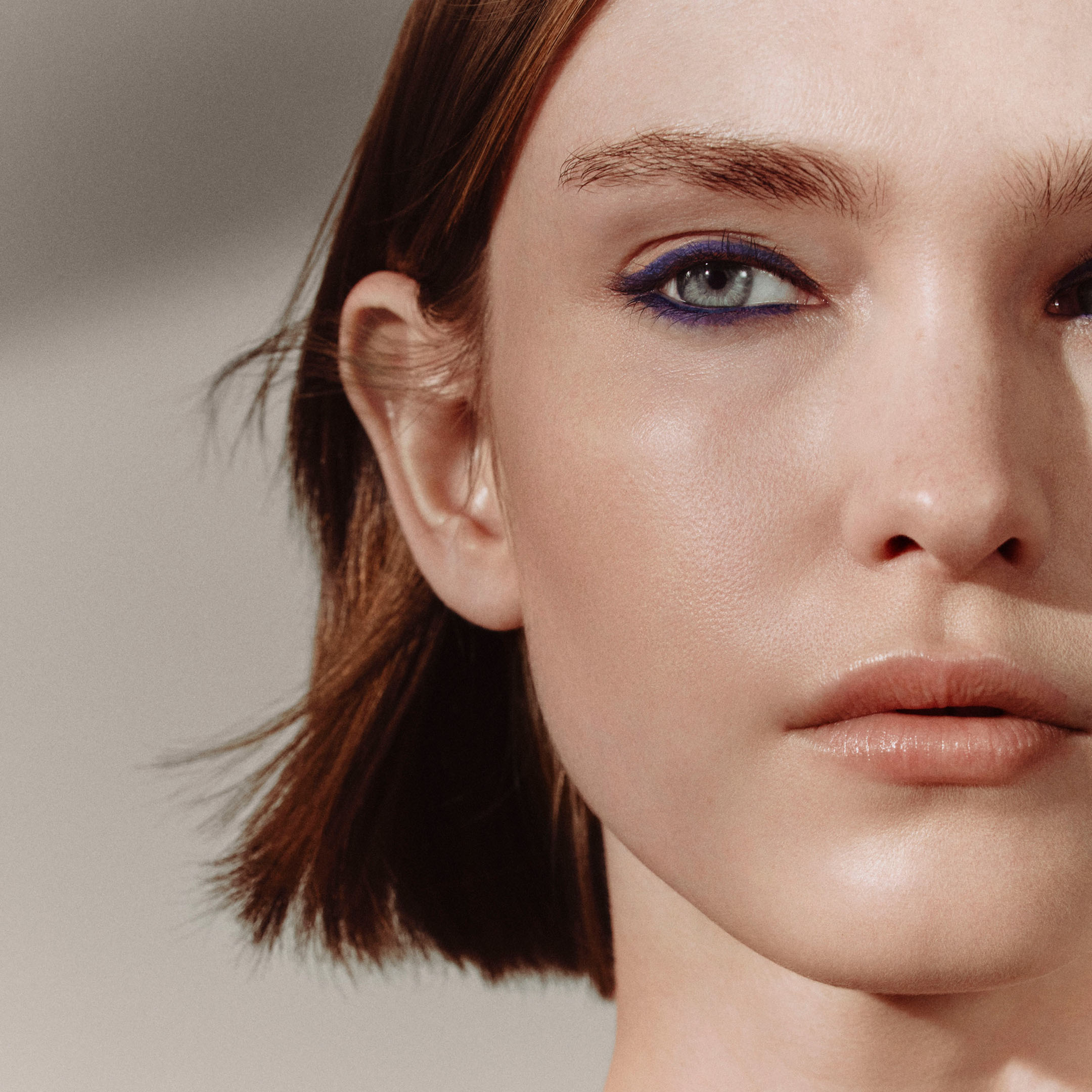 Trait d'Hermès, crayon de couleurs pour les yeux , Brun Bistre
