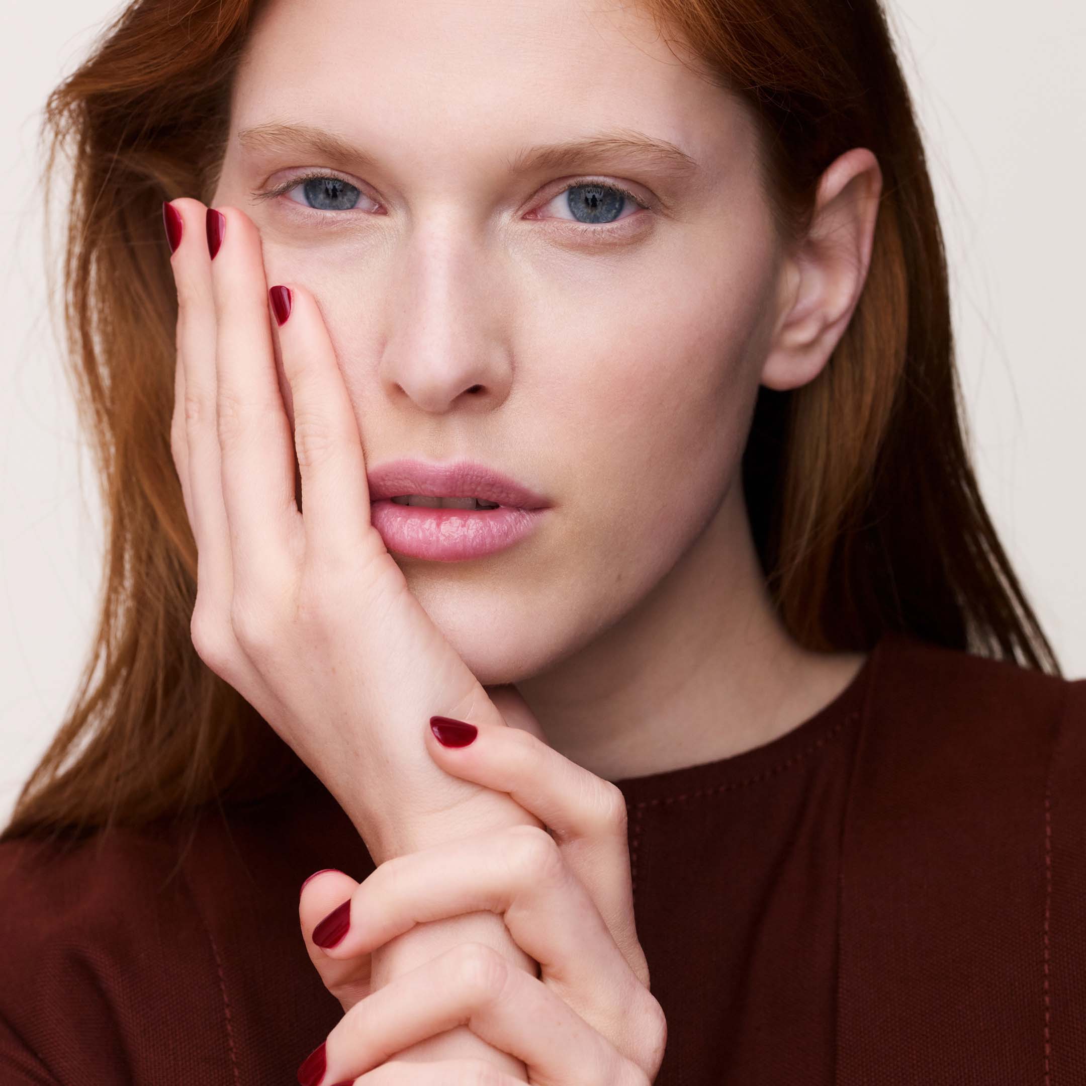 Les Mains Hermes Nail Polish