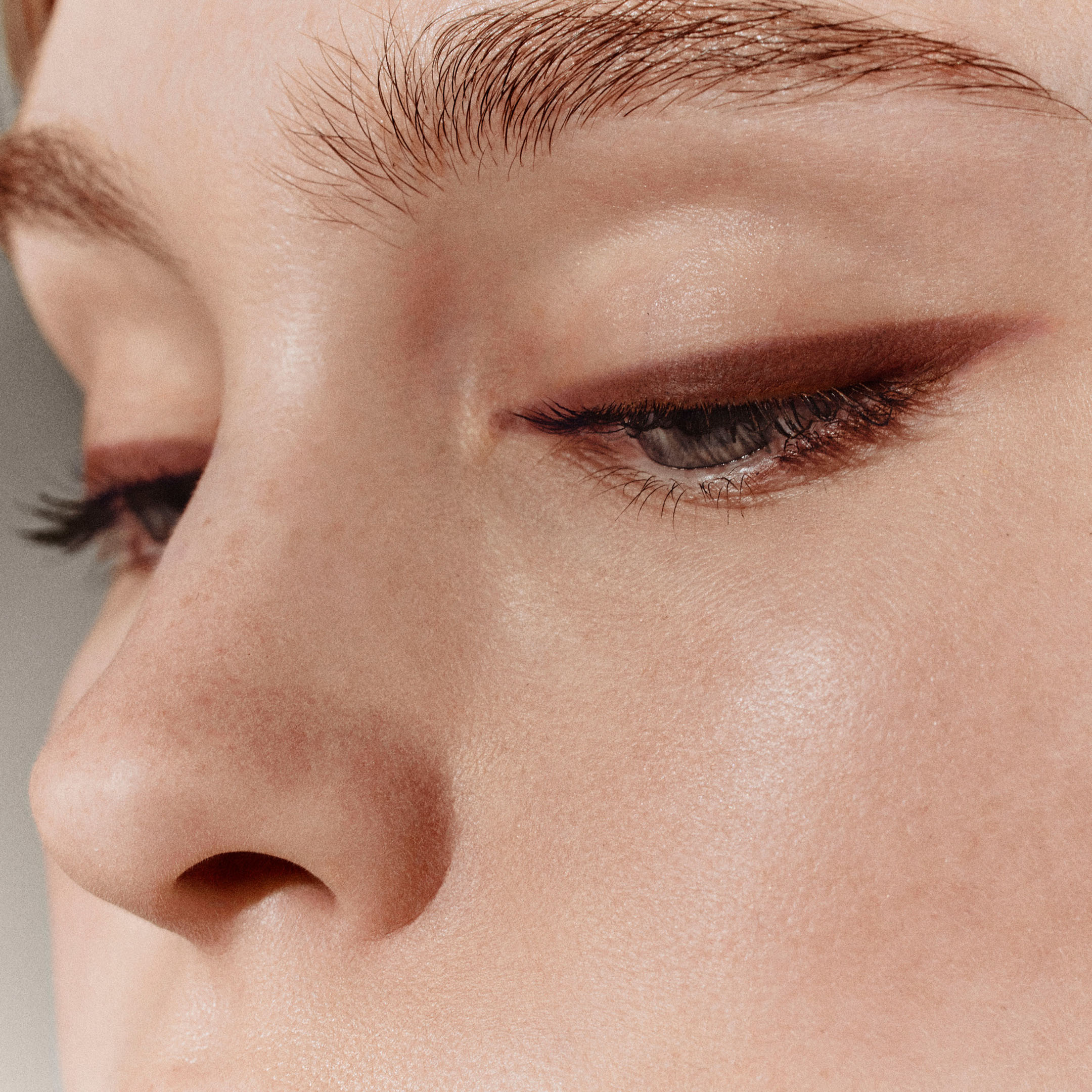 Trait d'Hermès, crayon de couleurs pour les yeux , Brun Bistre