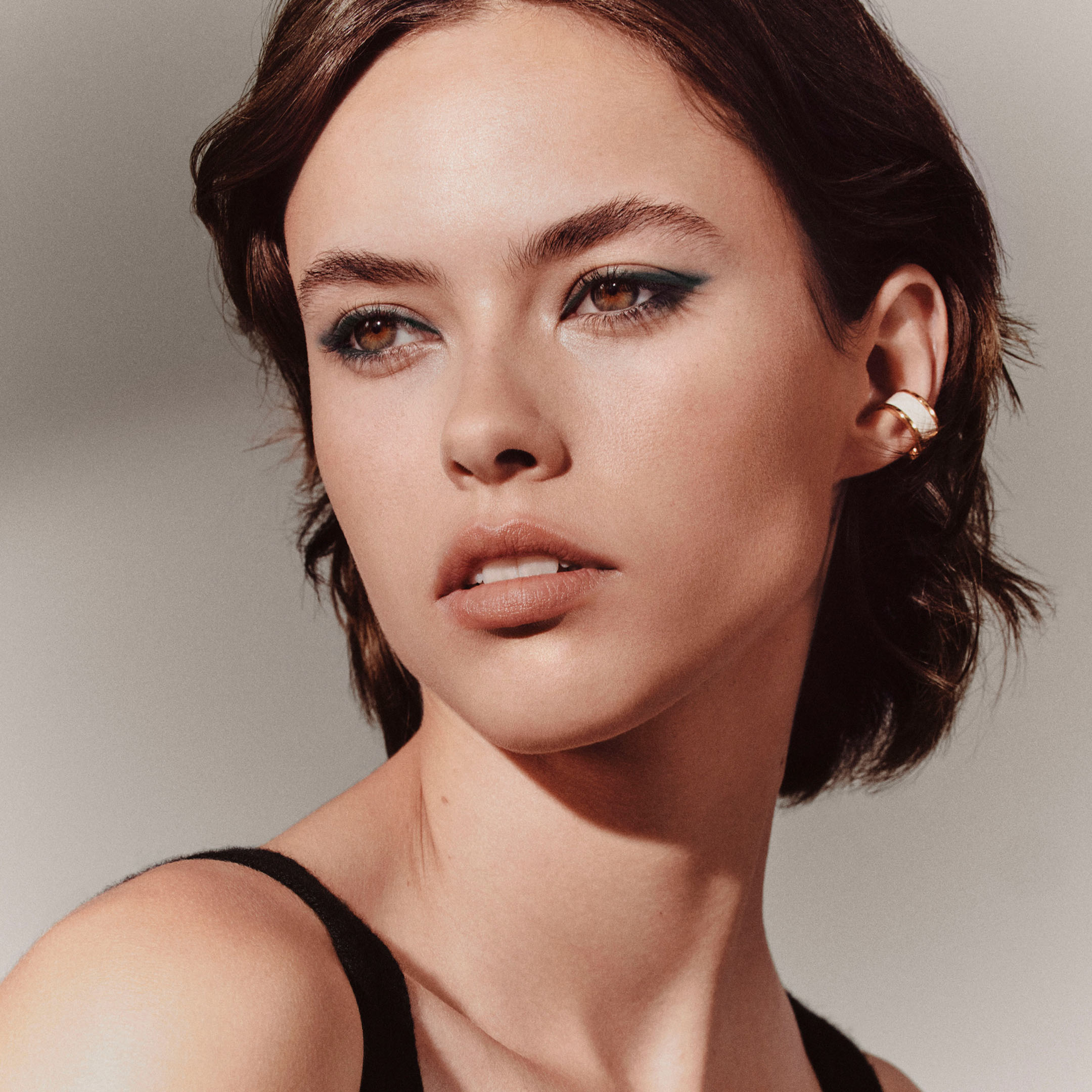 Trait d'Hermès, crayon de couleurs pour les yeux , Brun Bistre