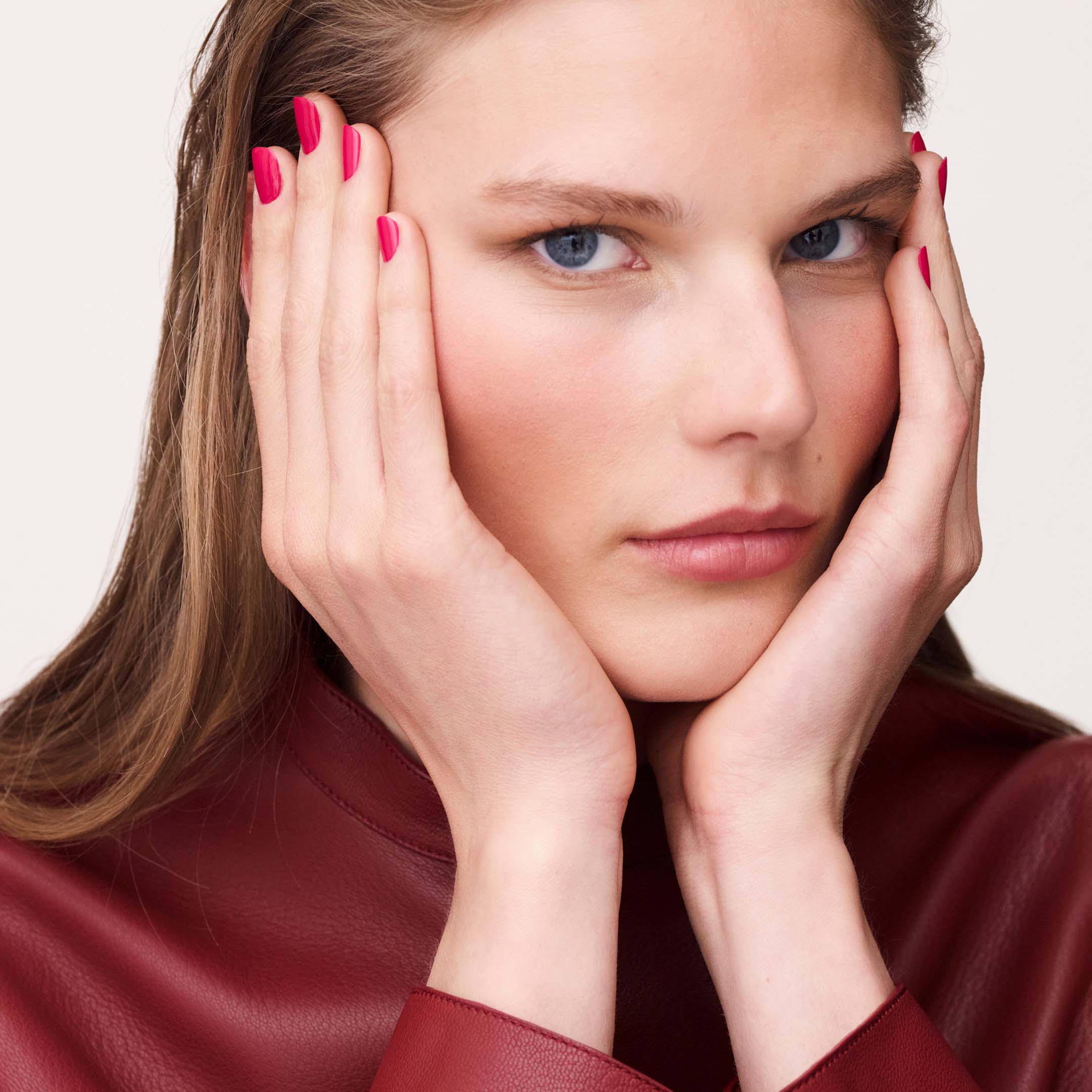 Les Mains Hermes Nail Polish