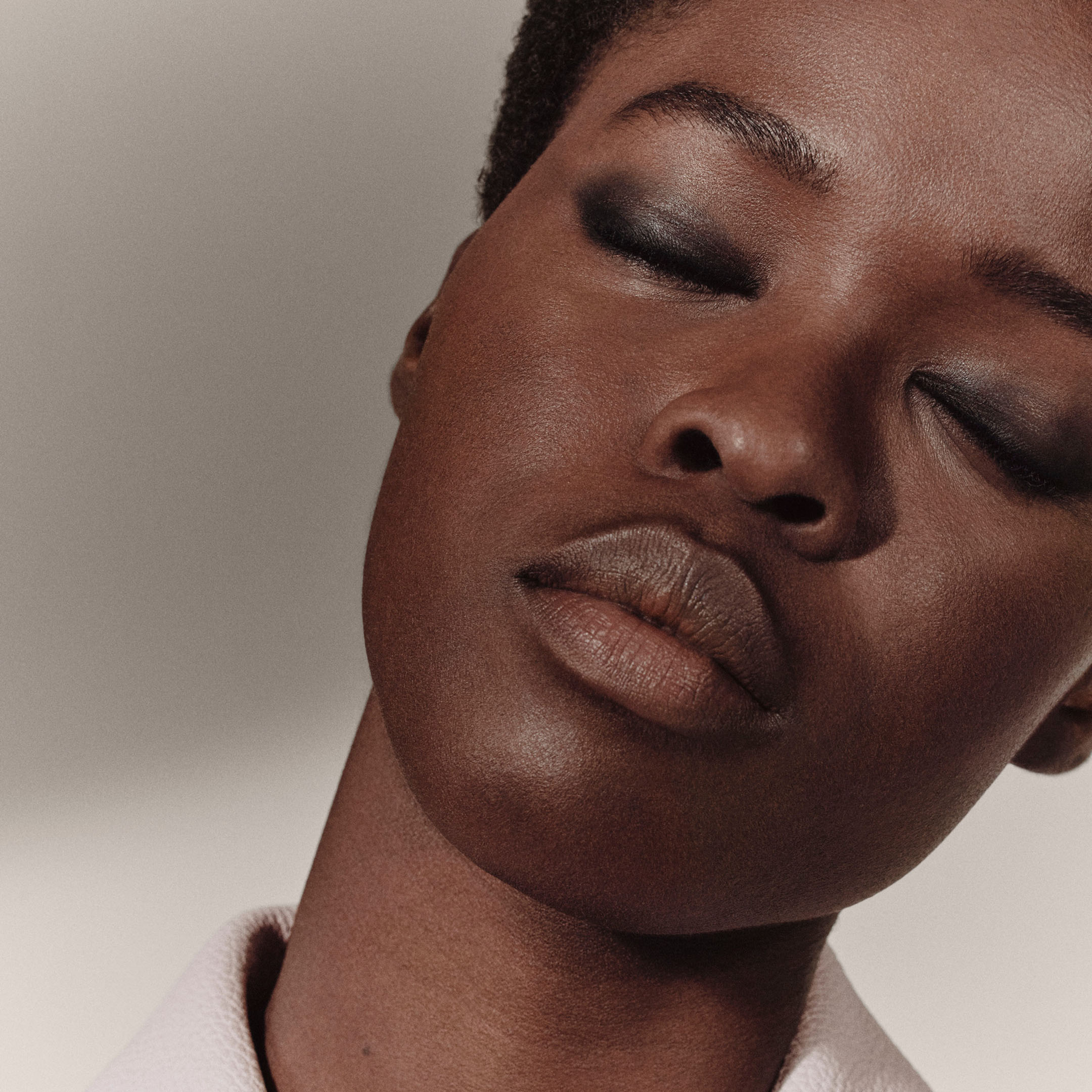 Trait d'Hermès, crayon de couleurs pour les yeux , Brun Bistre