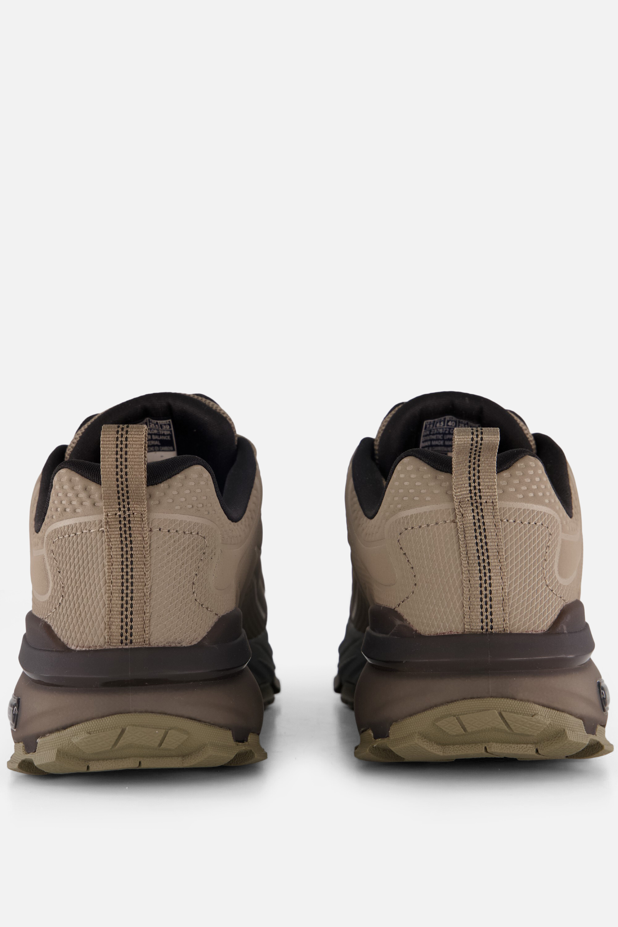 Skechers Max Protect Irongaurd Sneakers taupe afbeelding 2