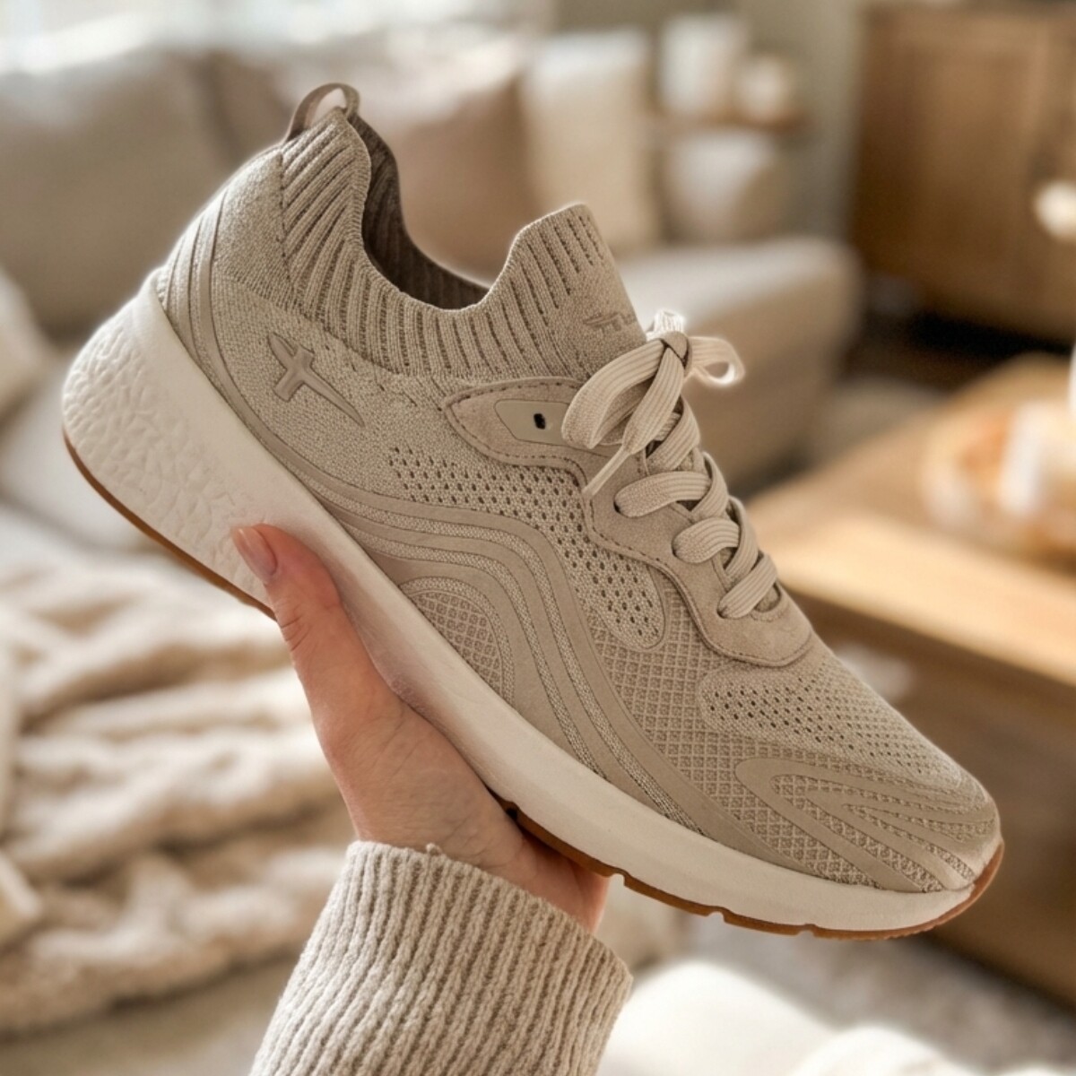 Tamaris Light Weight Sneakers beige Textiel
