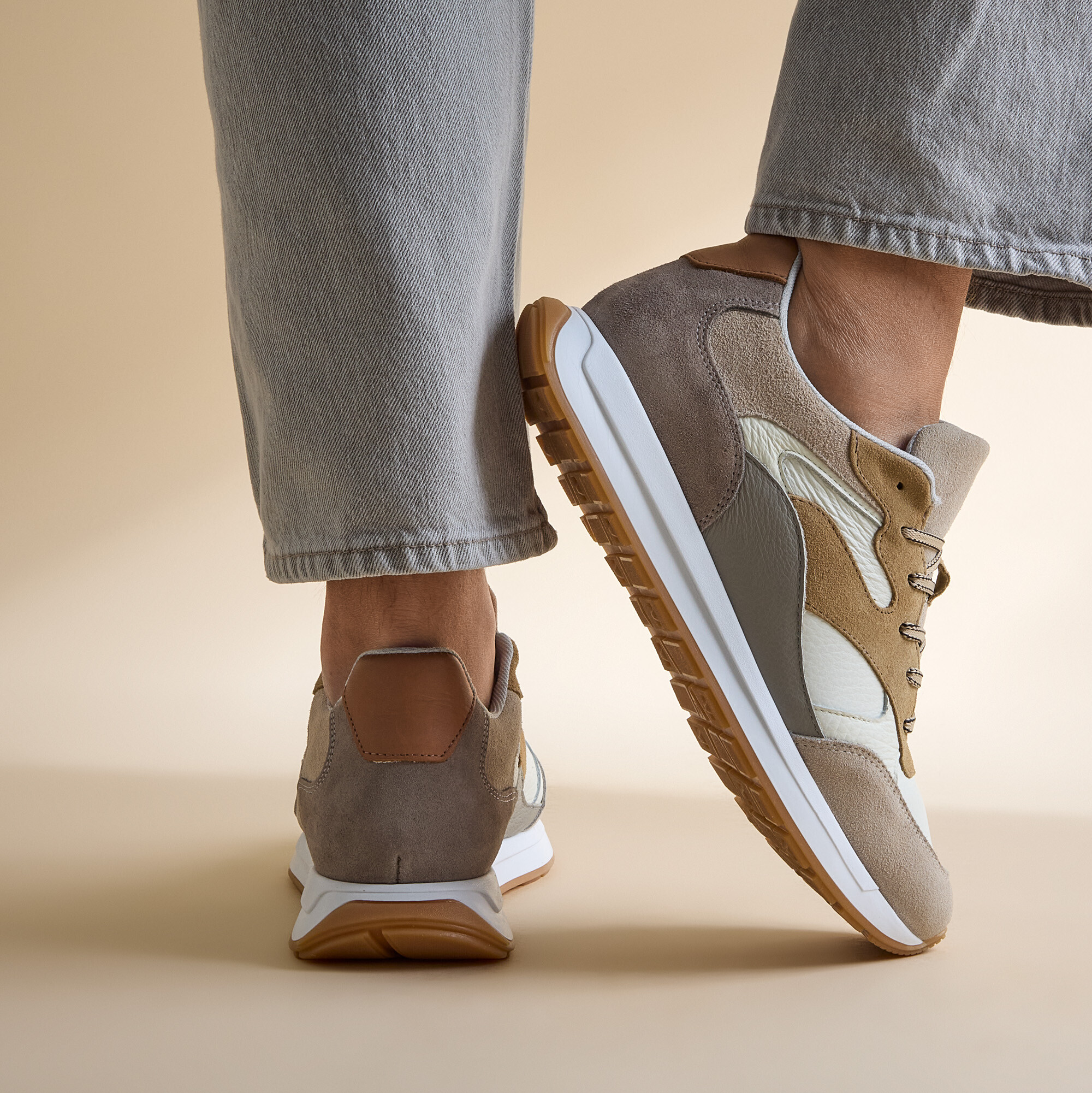 Vertice Sneakers begie Suede – Beige
