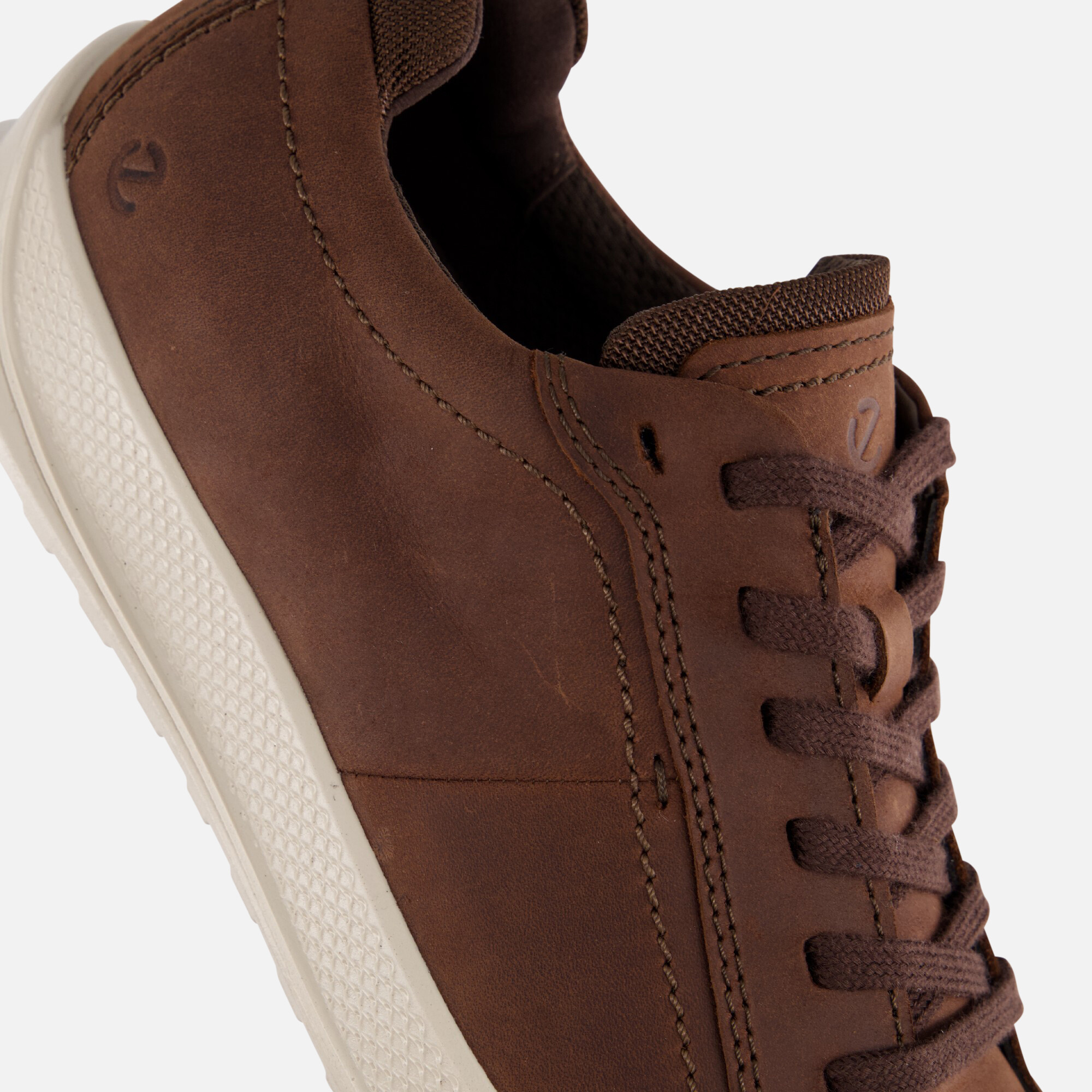 Ecco Byway Sneakers bruin Nubuck afbeelding 4