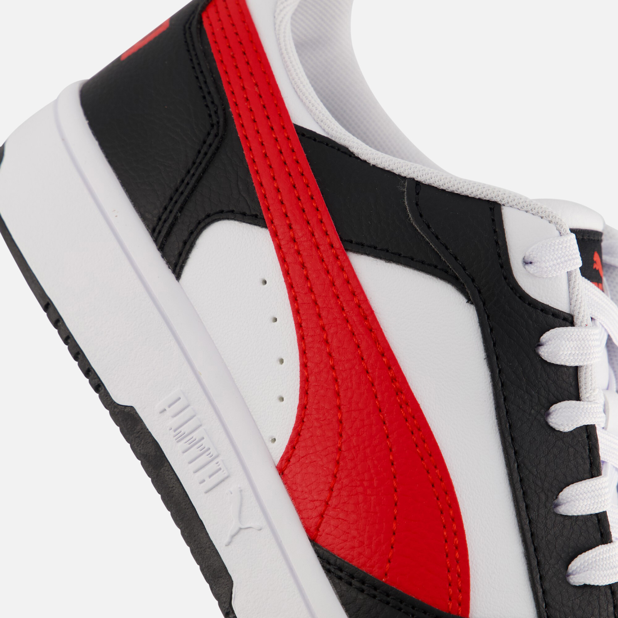 Puma Rebound v6 Low Sneakers wit Imitatieleer afbeelding 4