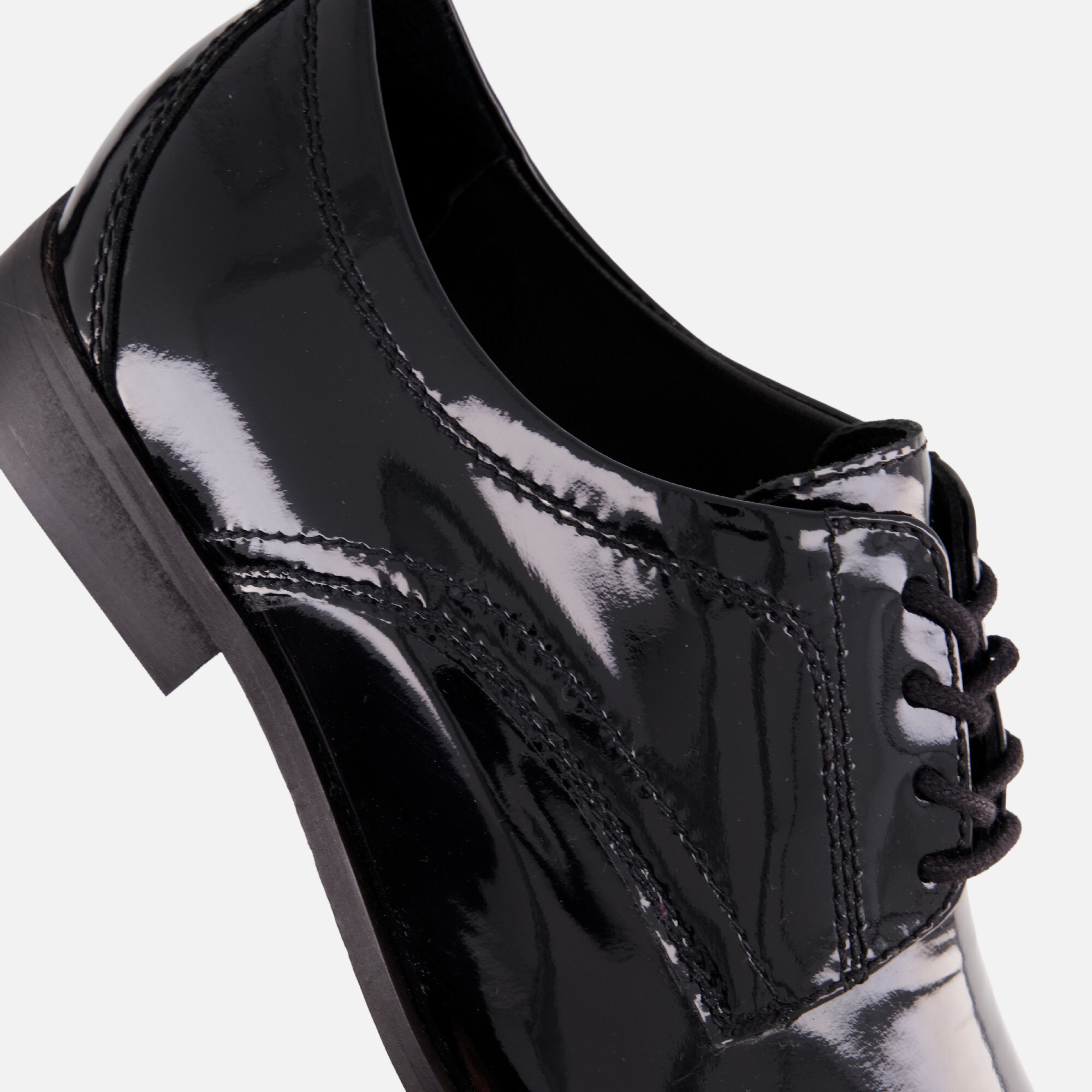 Vertice Veterschoenen zwart Lakleer
