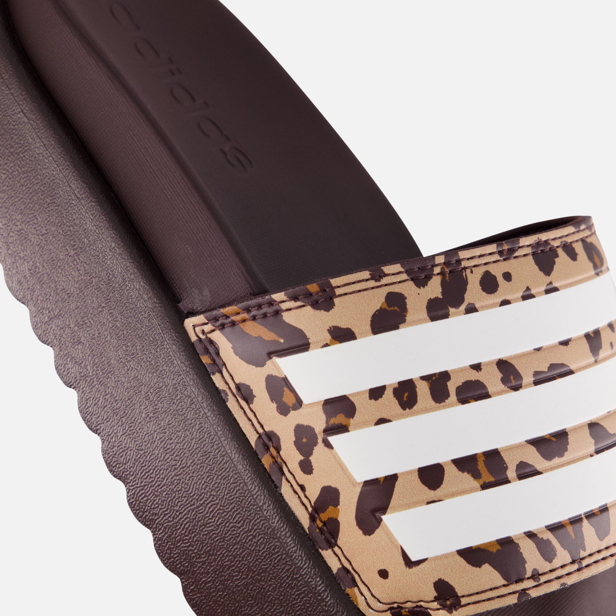 Adidas Adilette Platvorm Leopard Slippers bruin afbeelding 3