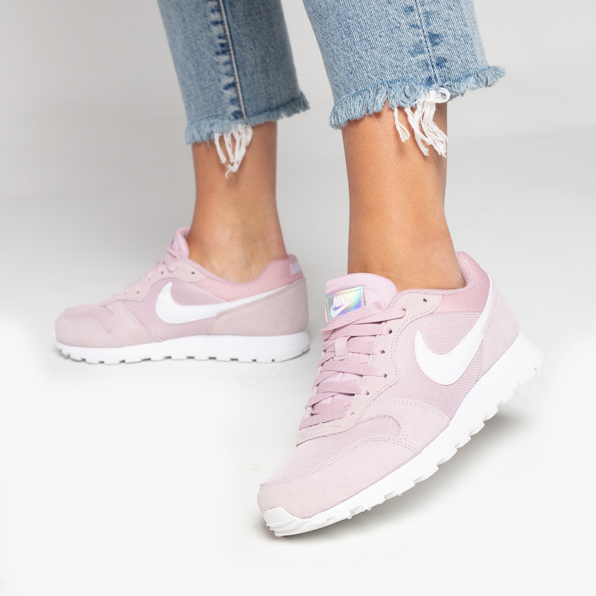 Nike MD Runner 2 Sneakers roze Textiel afbeelding 2