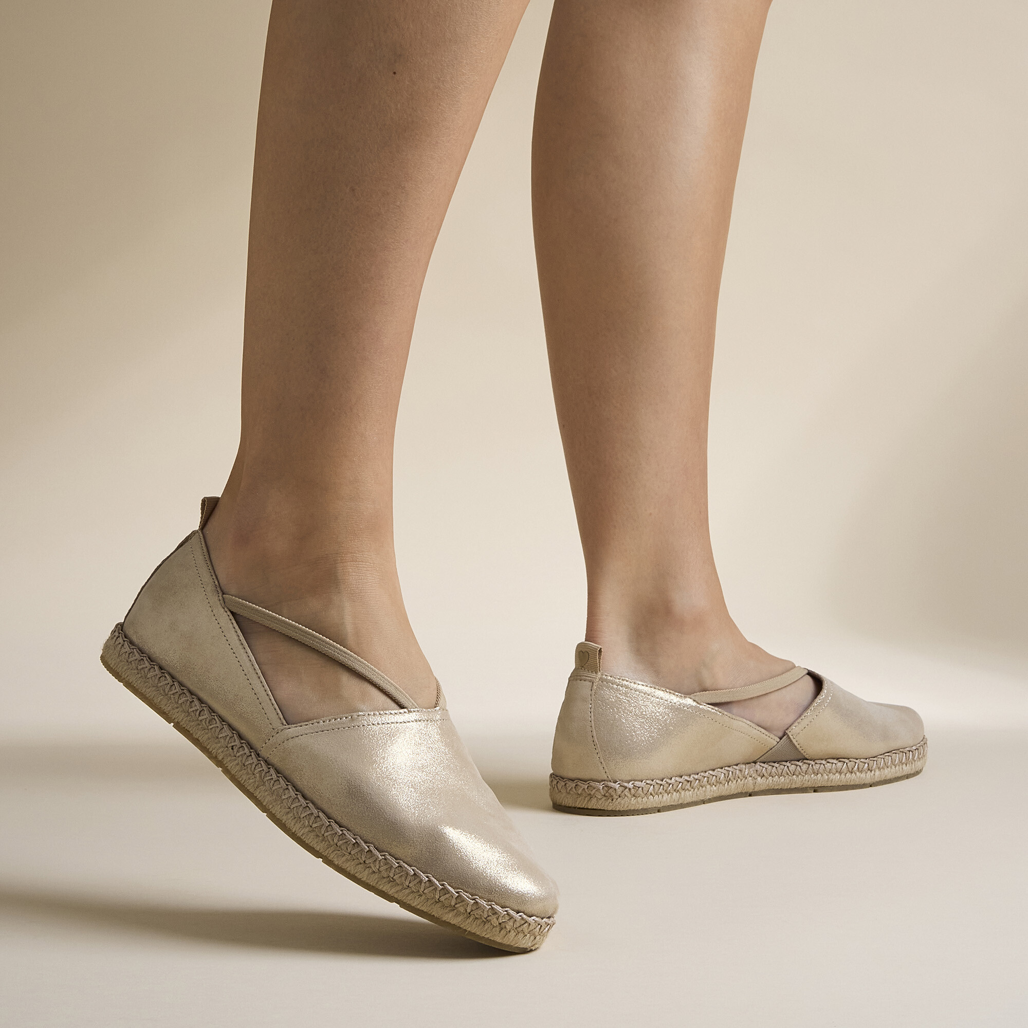 Tamaris Espadrilles goud Leer