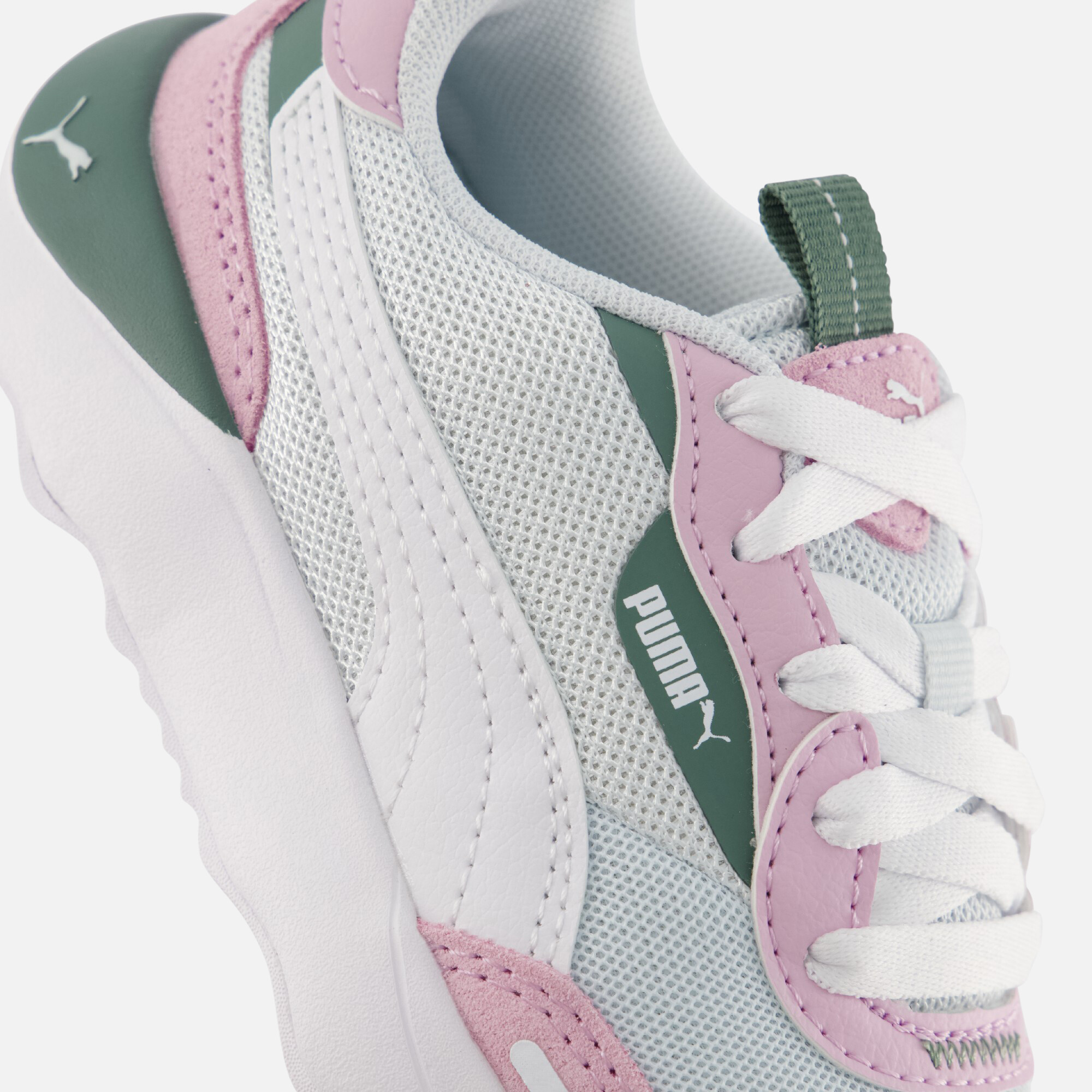 Puma Runtamed Platform Sneakers wit Imitatieleer afbeelding 4
