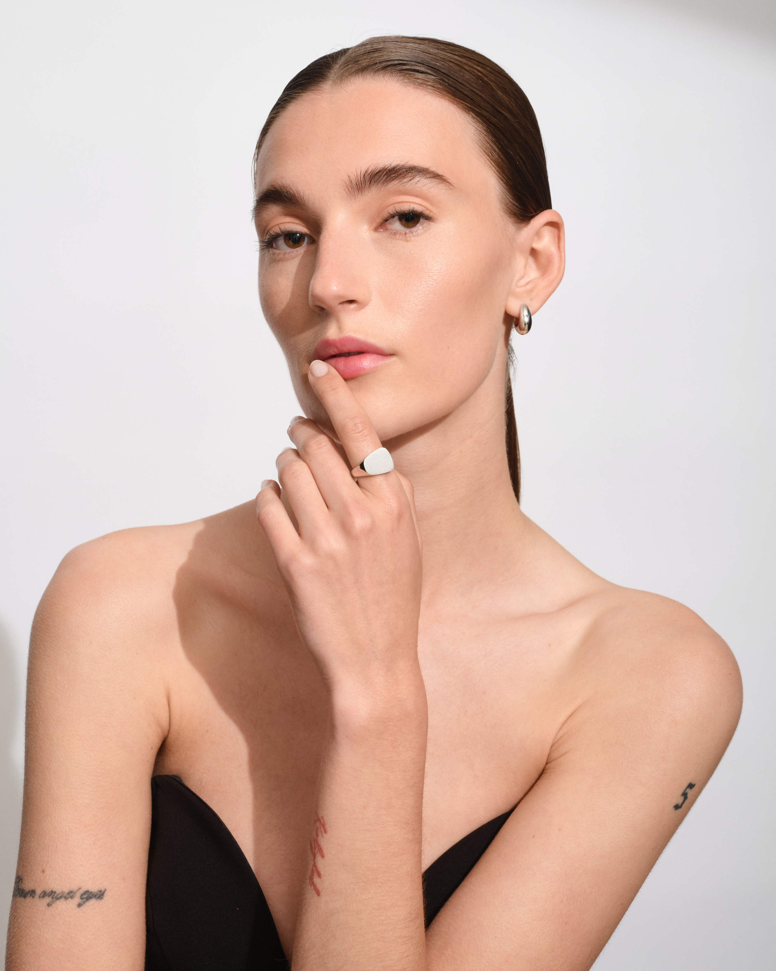 Ice Hoop Small Pave Gold - Tom Wood Project Official Online