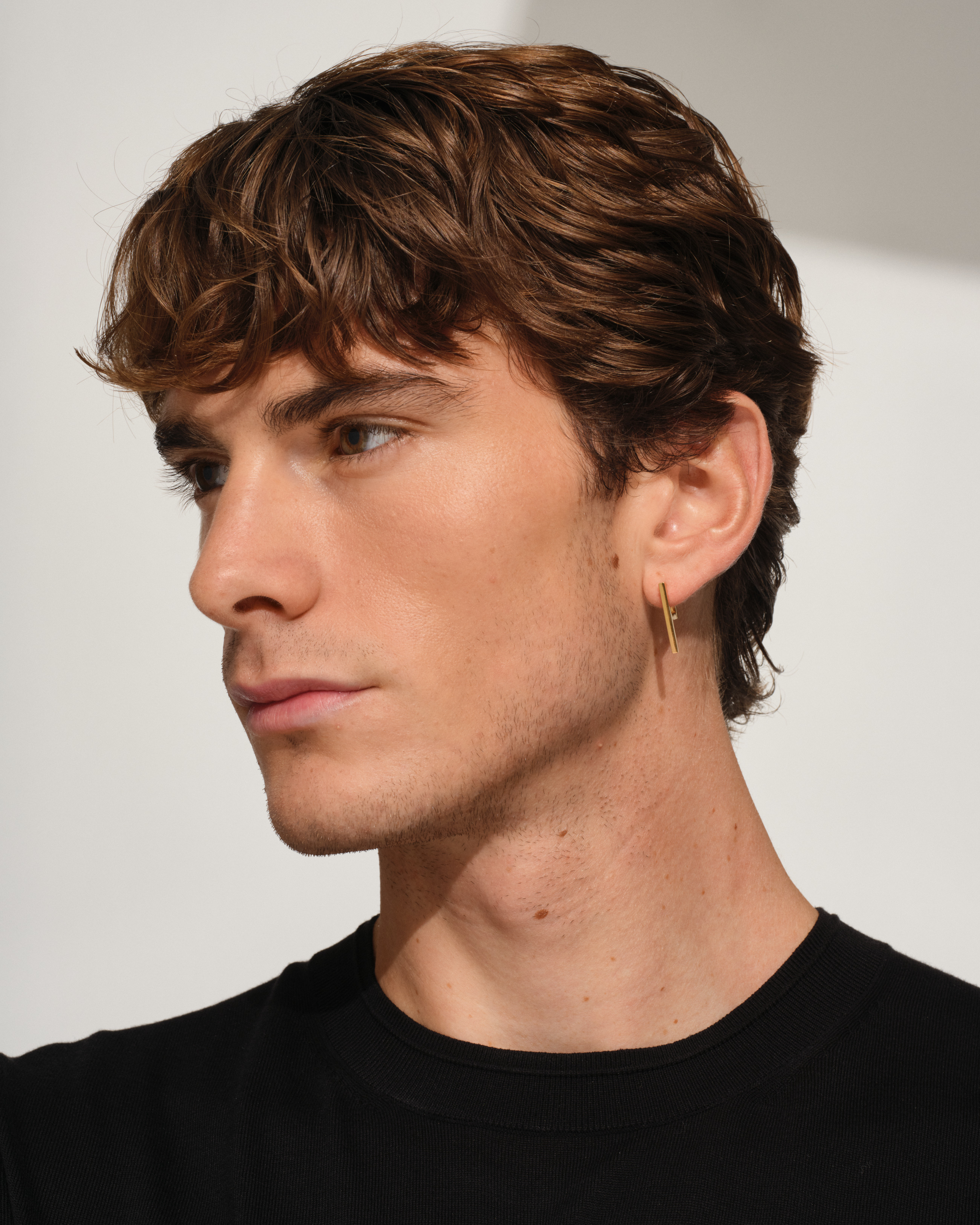 Sleek Ear Chain Gold Diamonds 64 mm - Tom Wood Project Official