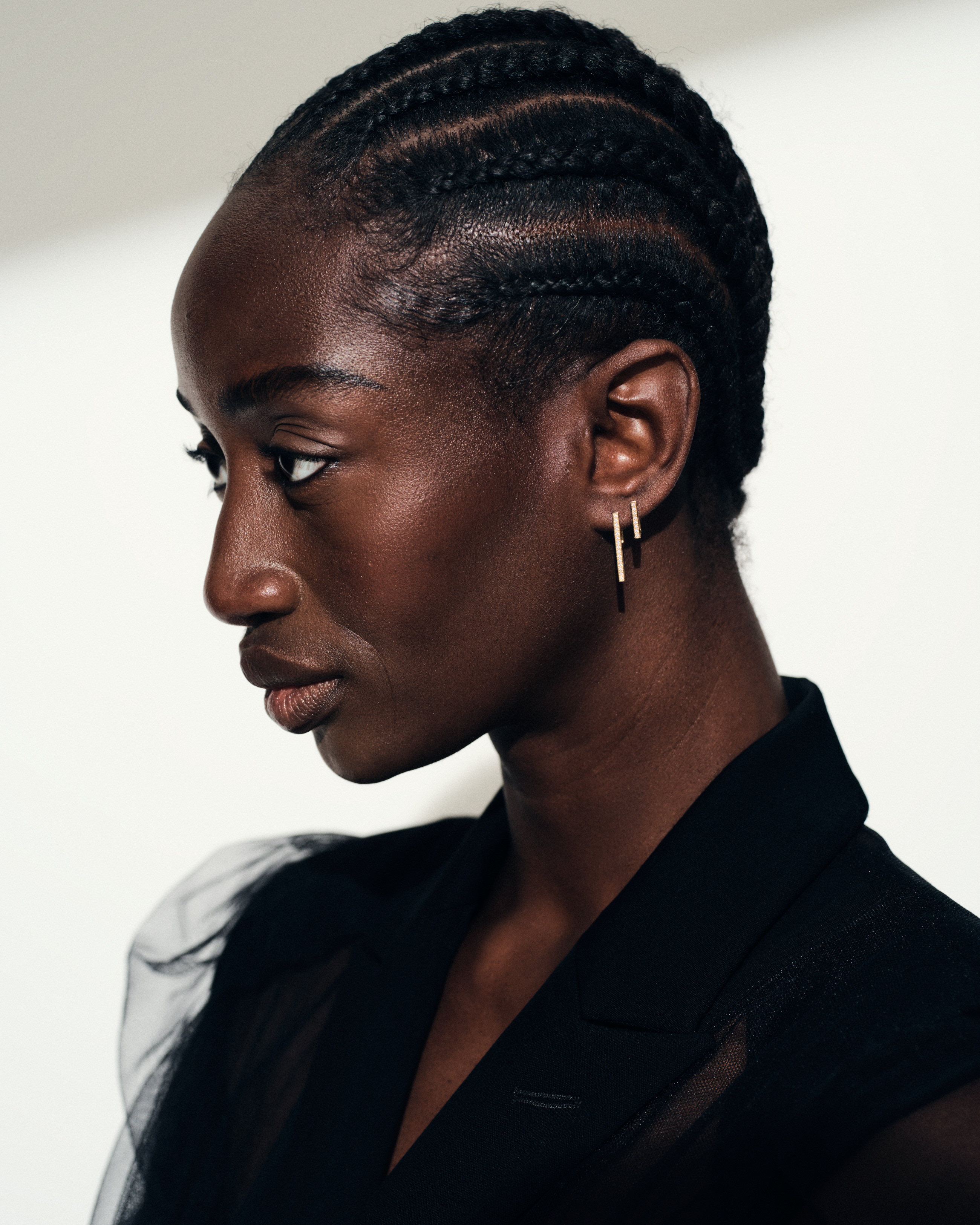 Sleek Ear Chain Gold Diamonds 140 mm - Tom Wood Project