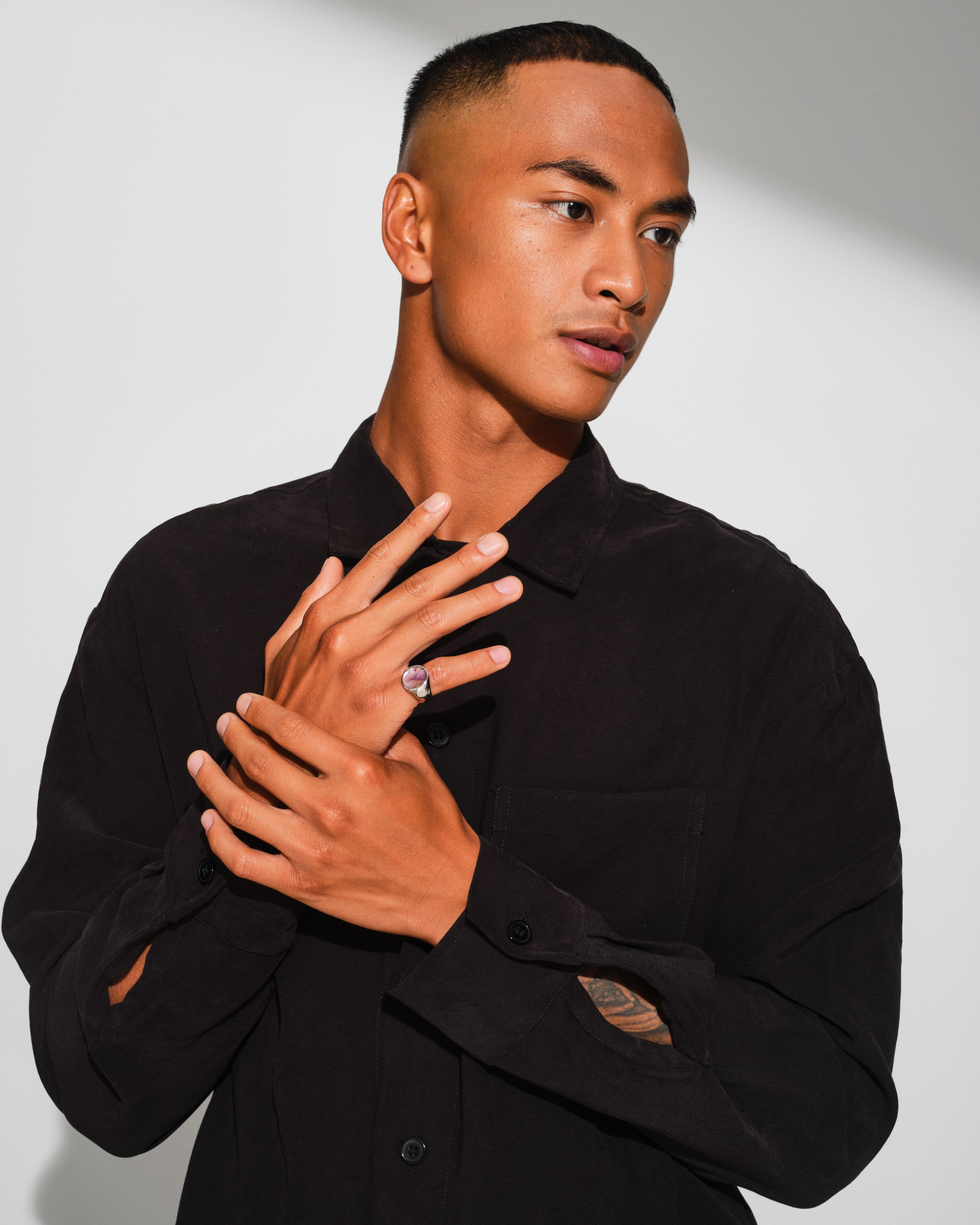 【限定】TOMWOOD Oval Satin Black Edition Oval Black Onyx - Tom Wood Project Official Online Store