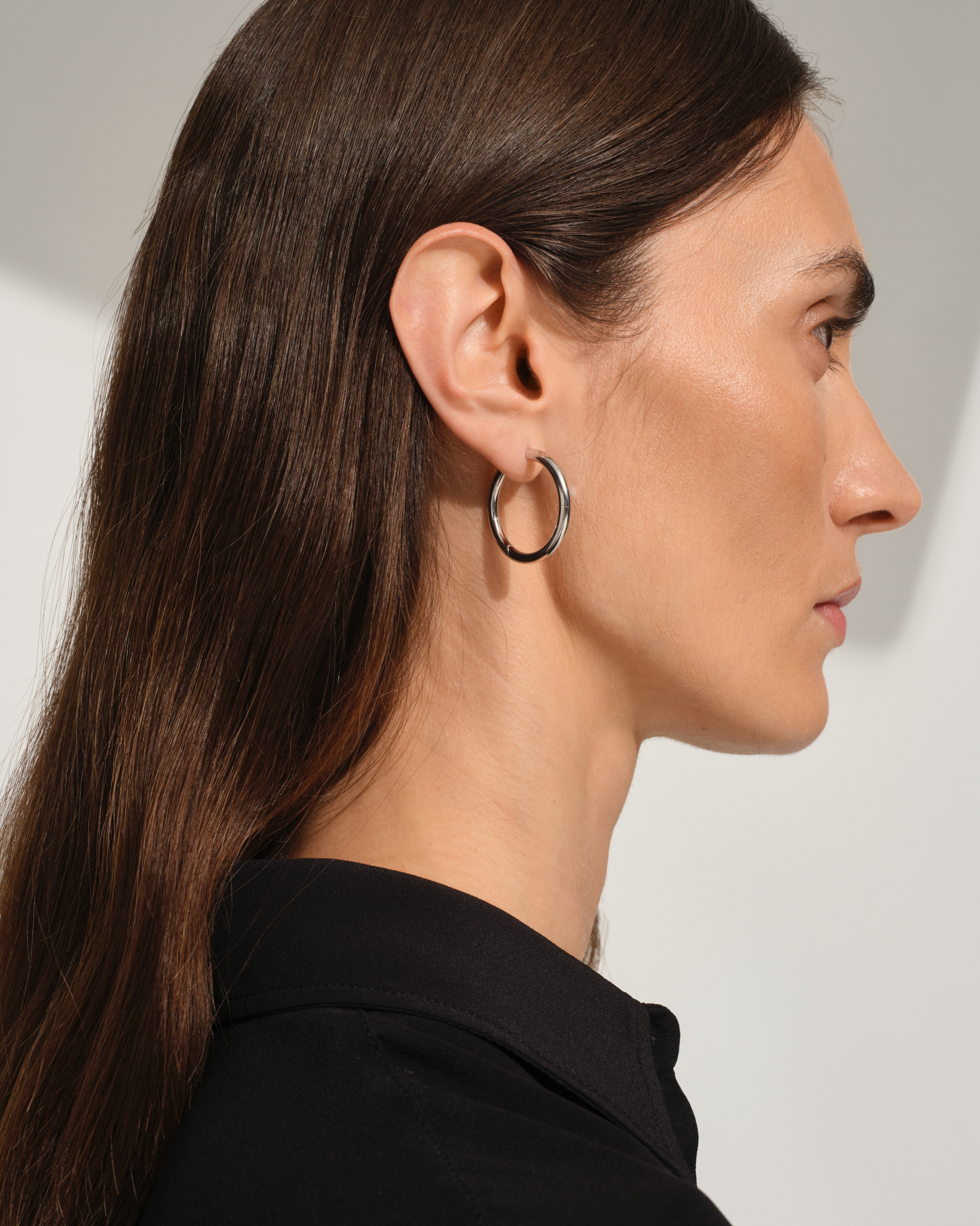 Classic Hoop Medium - Tom Wood Project Official Online Store