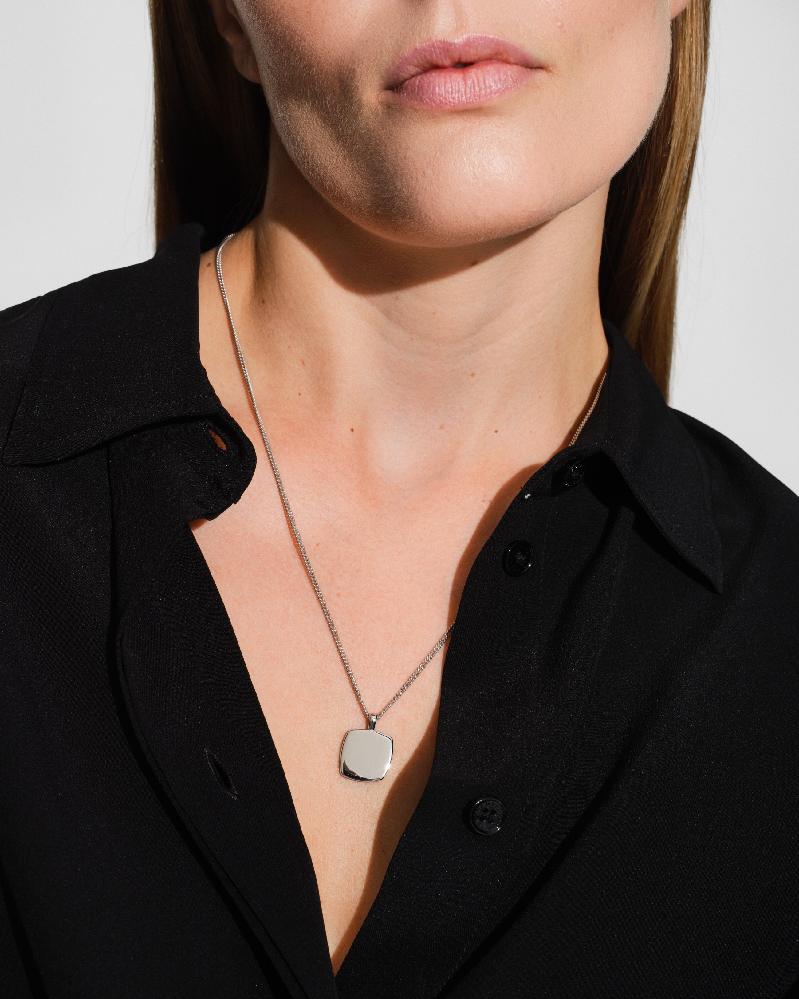 【Tom Wood】Umi Pendant Gold Cushion Pendant Onyx Gold - Tom Wood Project Official Online