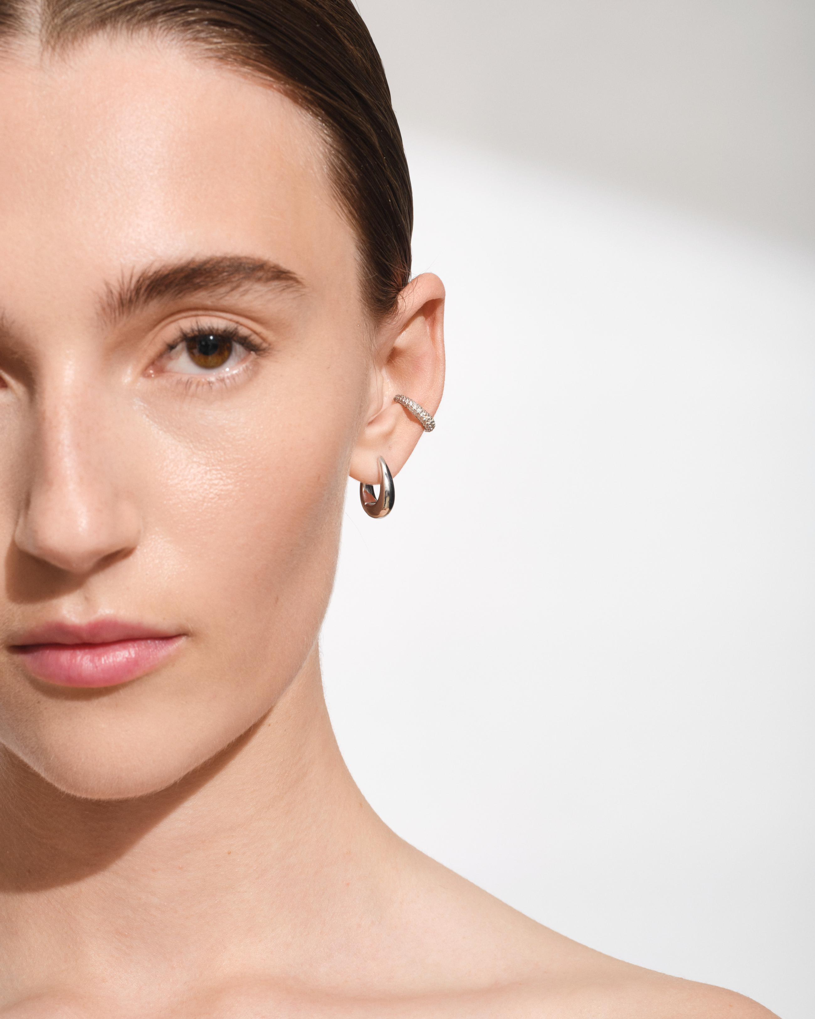 Liz Hoops - Tom Wood Project Official Online Store