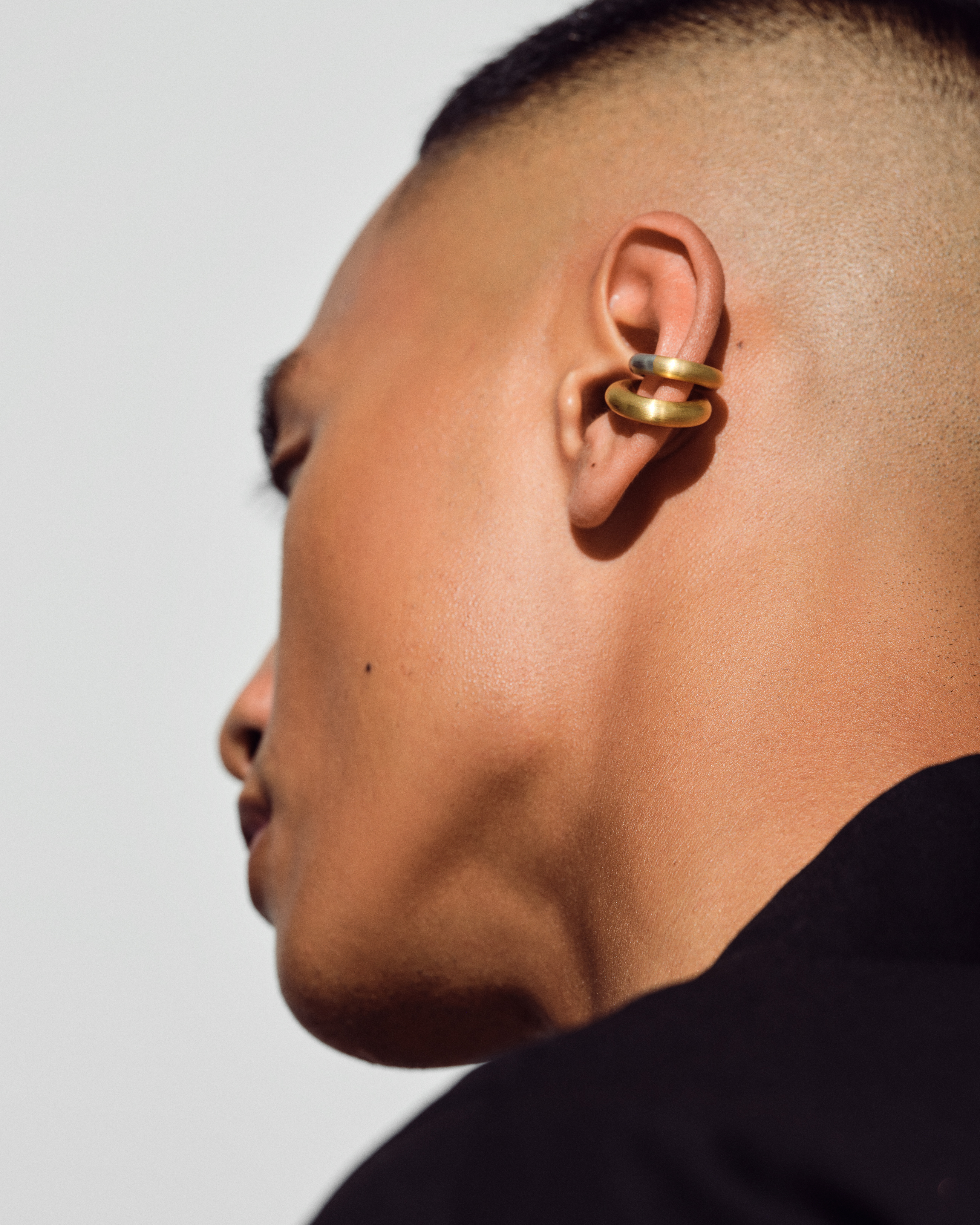 Infinity Ear Cuff Rock Crystal Gold - Tom Wood Project