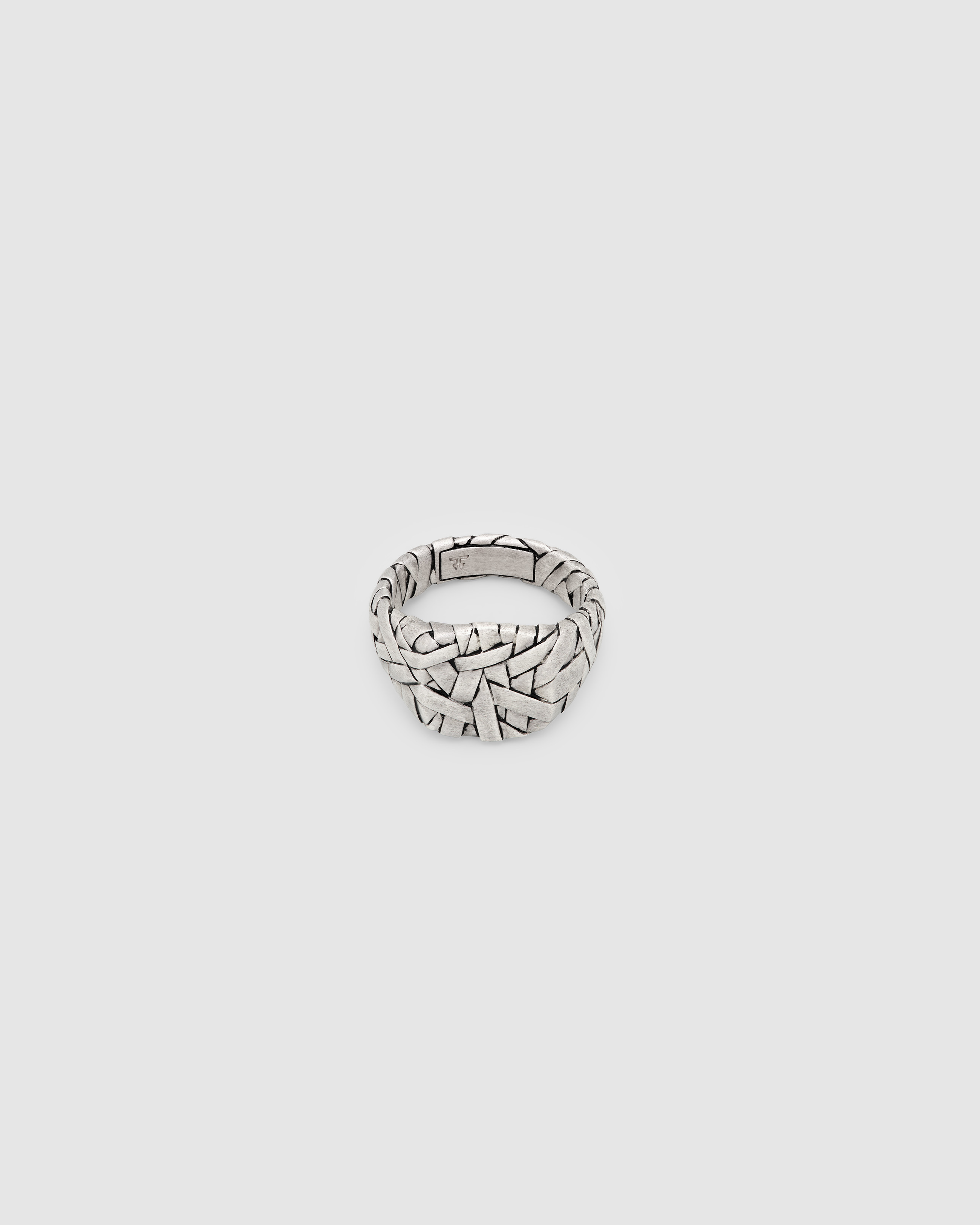 新品【TOM WOOD】シルバー メッシュリング Mesh Ring サイズ56 TOM WOOD Mesh Ring｜トゥモローランド 公式通販